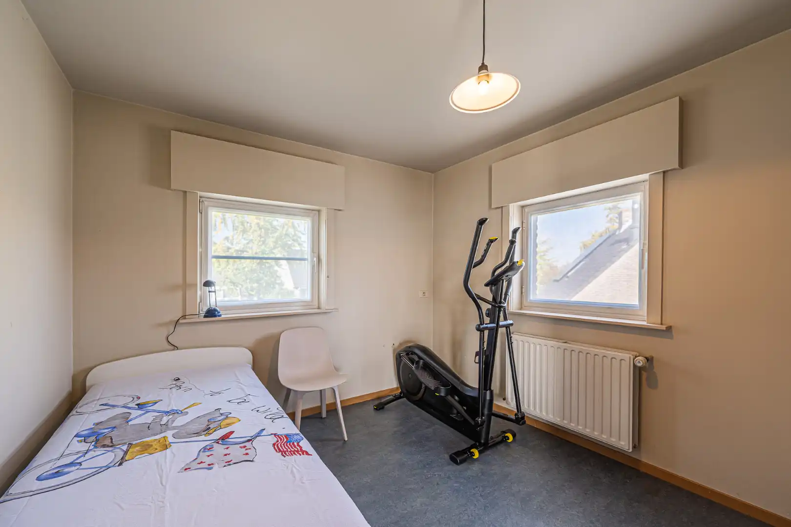 Instapklare open woning met 4 slaapkamers, tuin met bijgebouw en dubbele garage in Roeselare foto 21