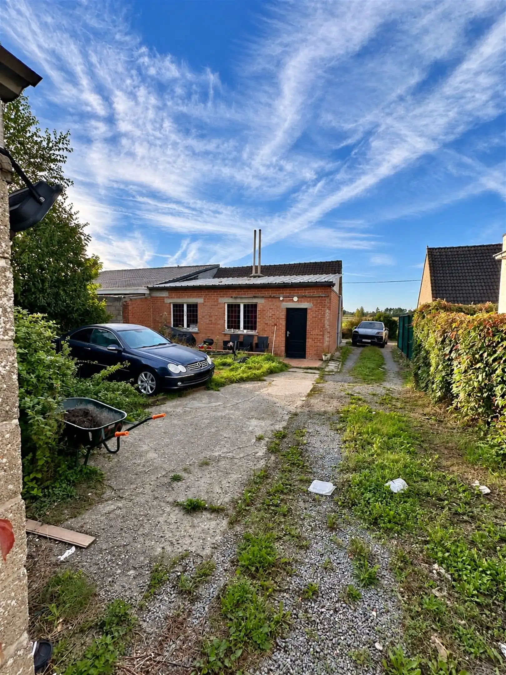 HOB BEBOUWING OP 467M² EN BOUWGROND VAN 415M² | RENOVATIE OF HEROPBOUW, TAL VAN MOGELIJKHEDEN! foto {{pictureIndex}}