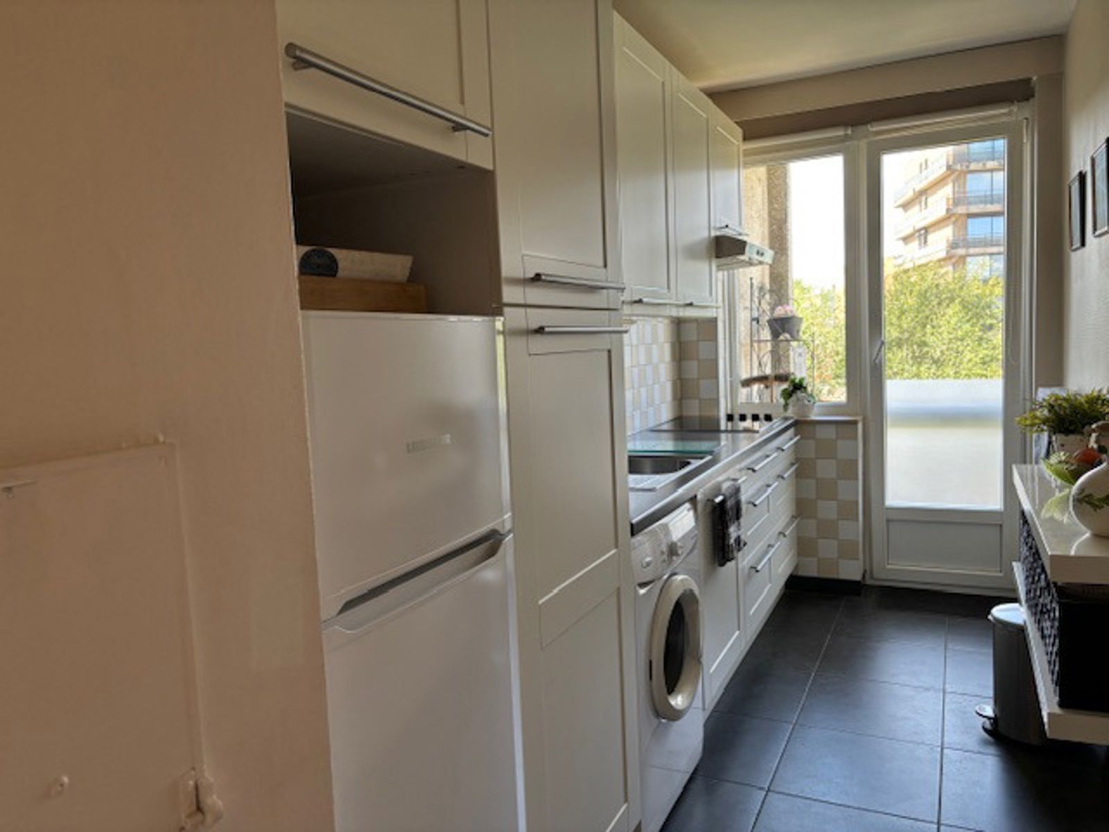 Zeer mooi appartement 2 slpks, kelder en garage te Landen foto 6