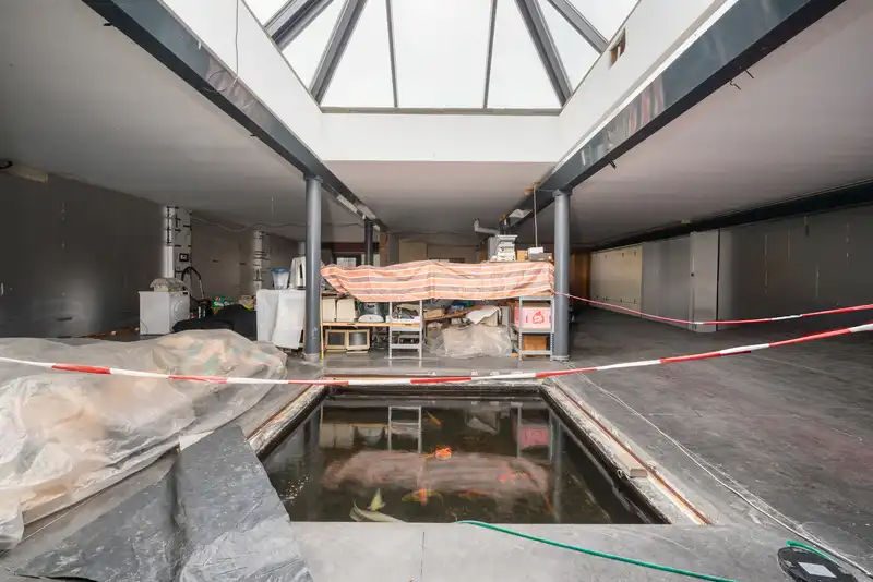 Centrum Roeselare - Bedrijfsgebouw met woongelegenheid en garage foto 10