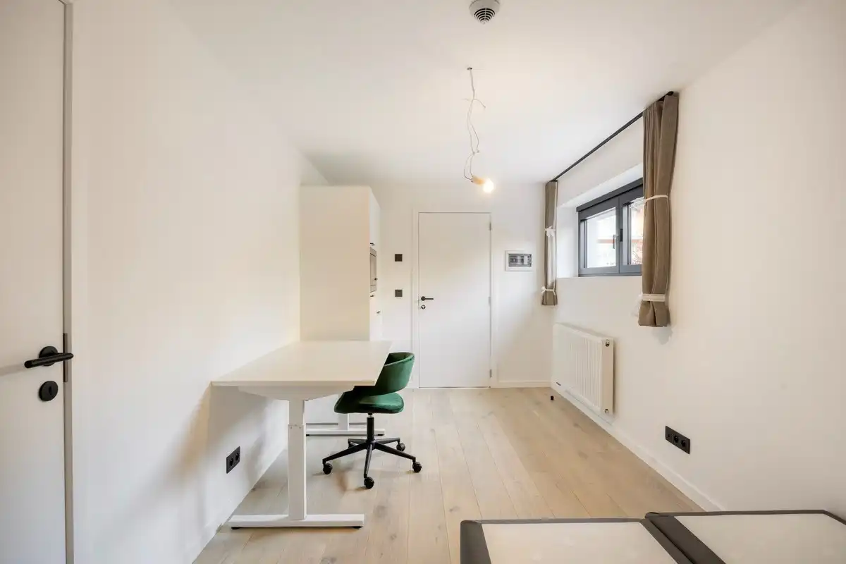 Volledig gerenoveerd en gemeubelde studentenkamer met privé badkamer en gemeenschappelijk terras - EPC A!  foto 9