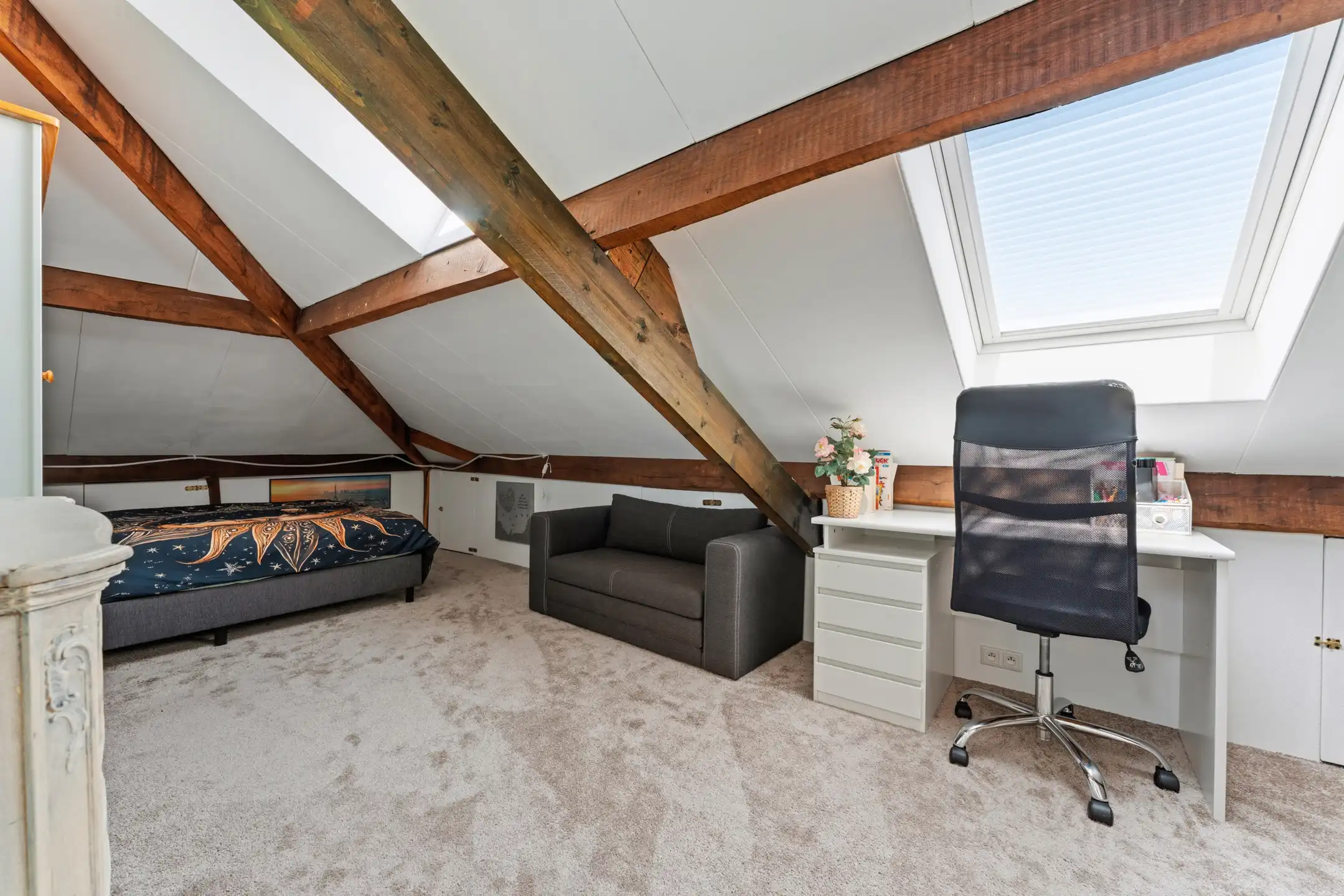 Instapklare woning met zwembad in Valmeer foto 20