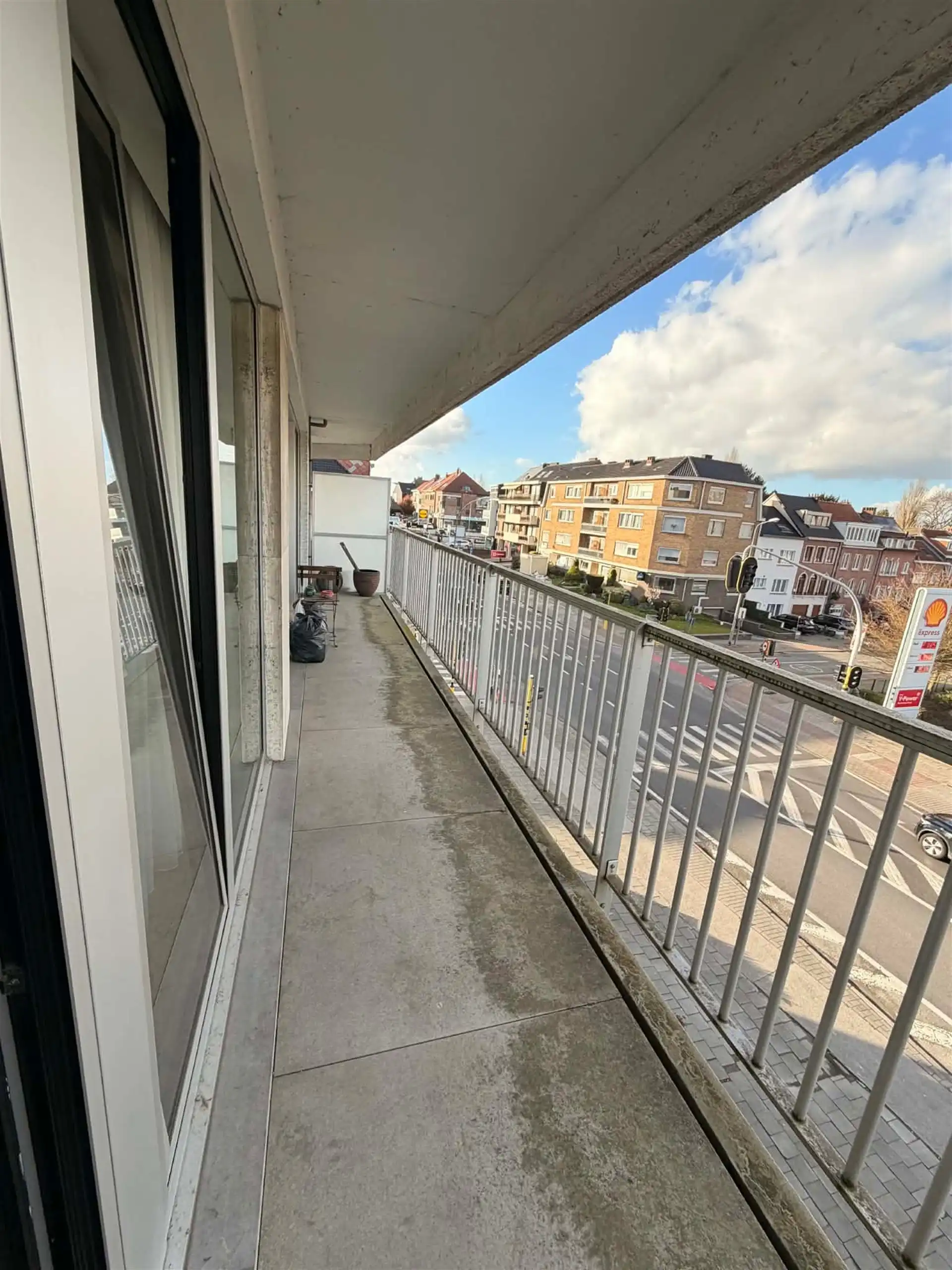 Stijlvol gerenoveerd appartement met terras nabij de vijver in Wemmel foto 7