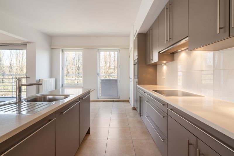 --- NIEUW --- Zeer ruim, energiezuinig appartement met mooi zicht op de Schelde. foto 8