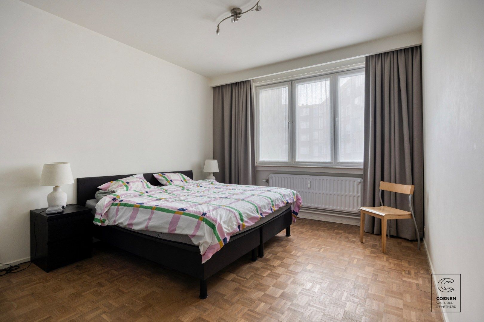 Ruim en verzorgd appartement van 121 m² op een centrale ligging te Antwerpen! foto 6