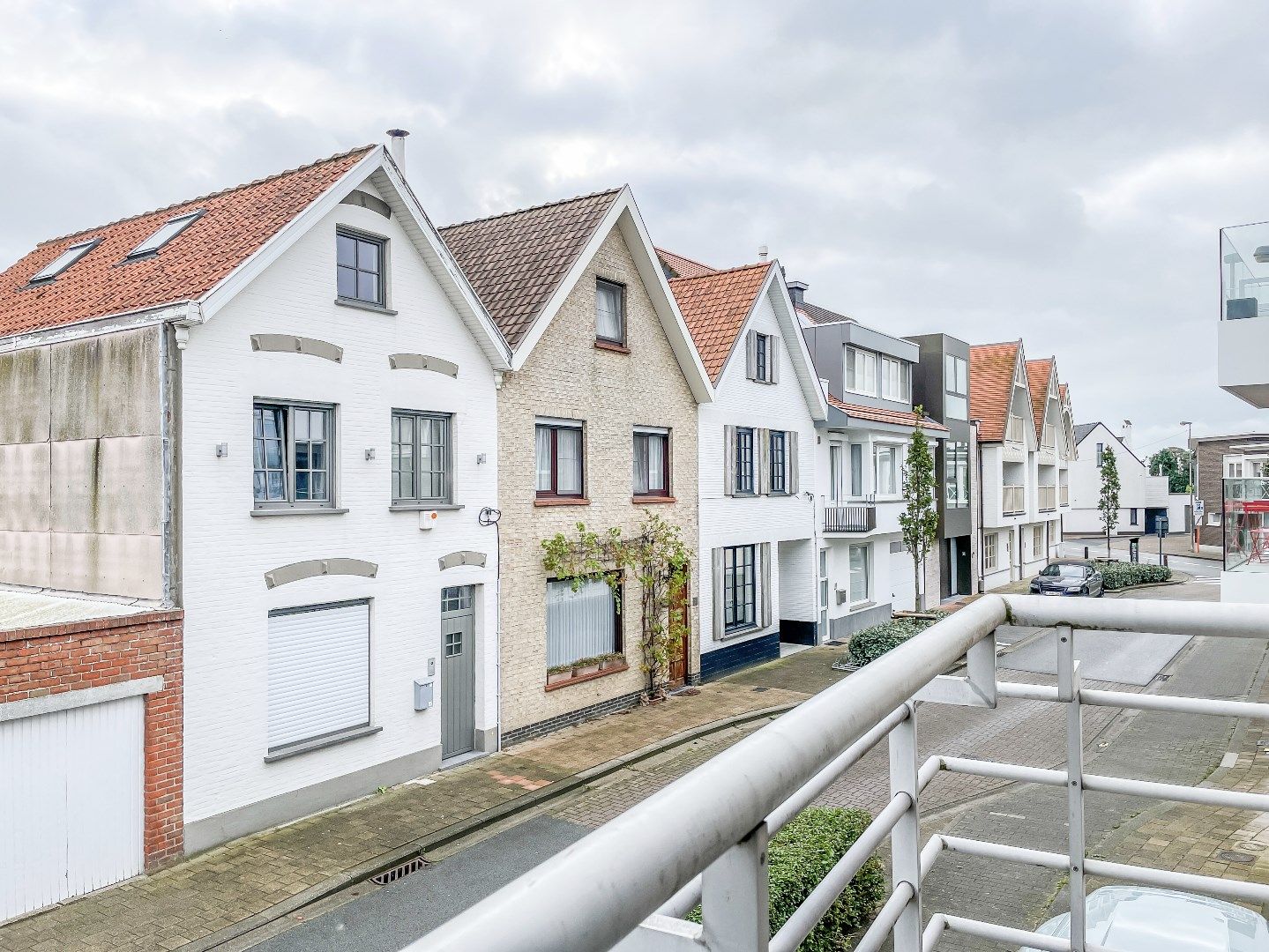 Rustig gelegen appartement met veel licht en prachtig zonneterras achteraan gelegen te Oud Knokke. Aankoop garagebox mogelijk. foto 4