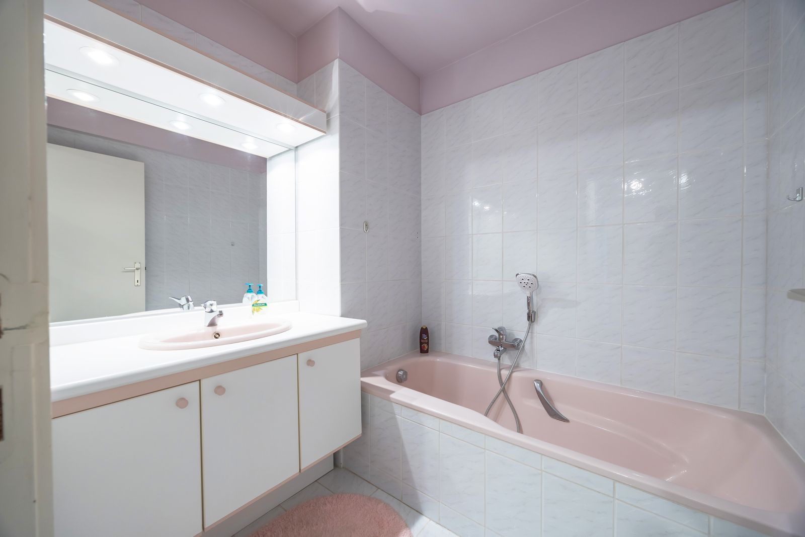 Zéér sfeervol en lichtrijk appartement met 1 slpk op geliefde Vissersplein foto 6