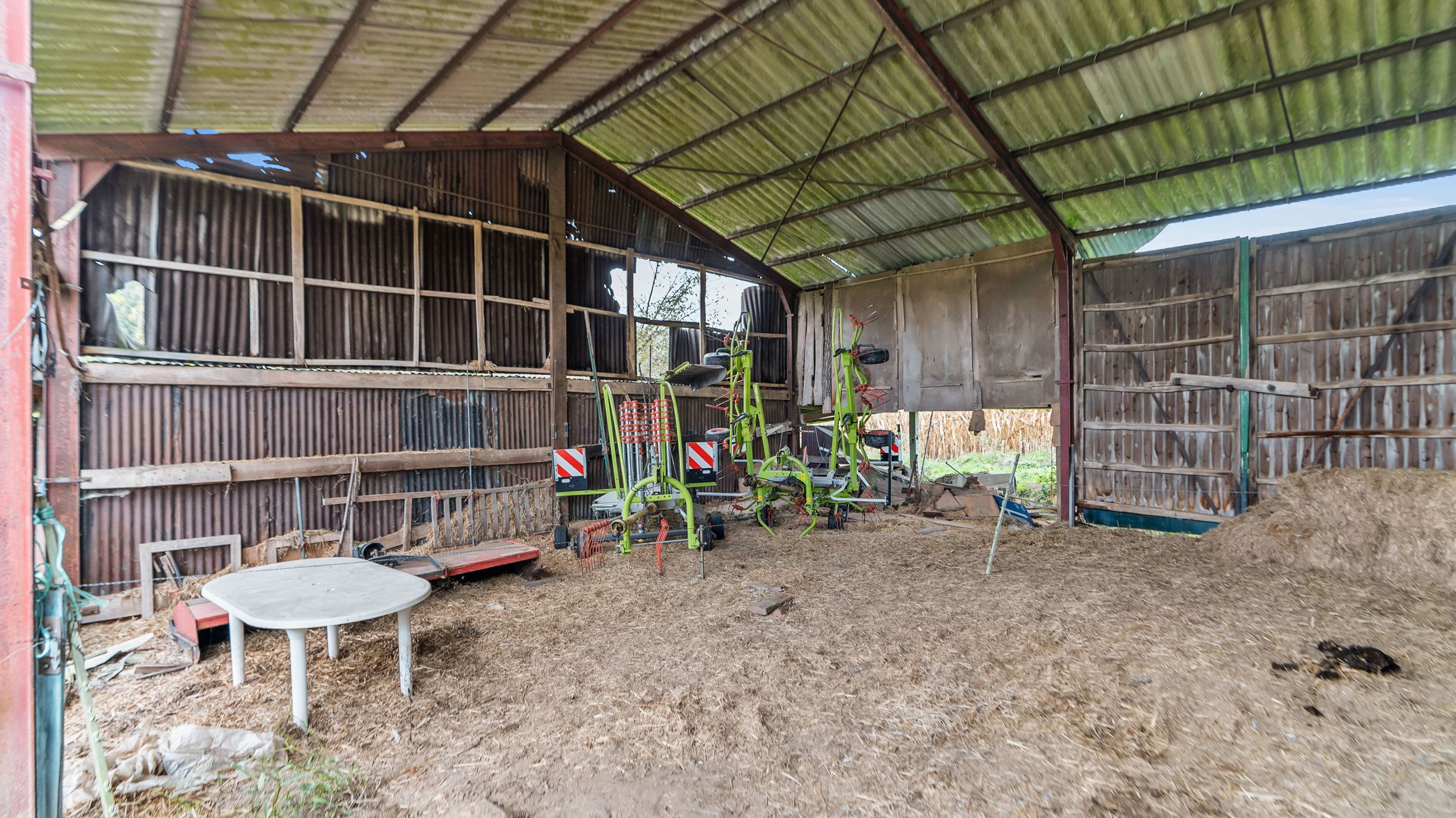 HERZELE - Uniek gelegen woning op +/-2HA foto 35