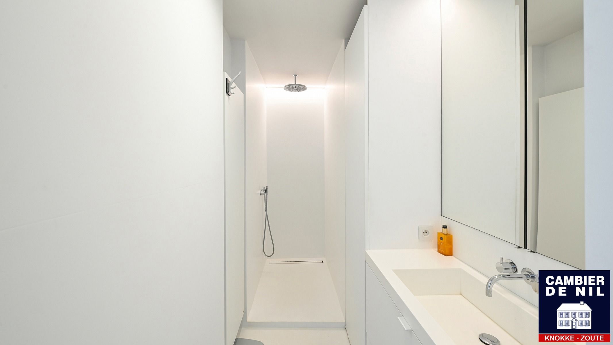 Prachtig hoekappartement met panoramische zichten foto 15