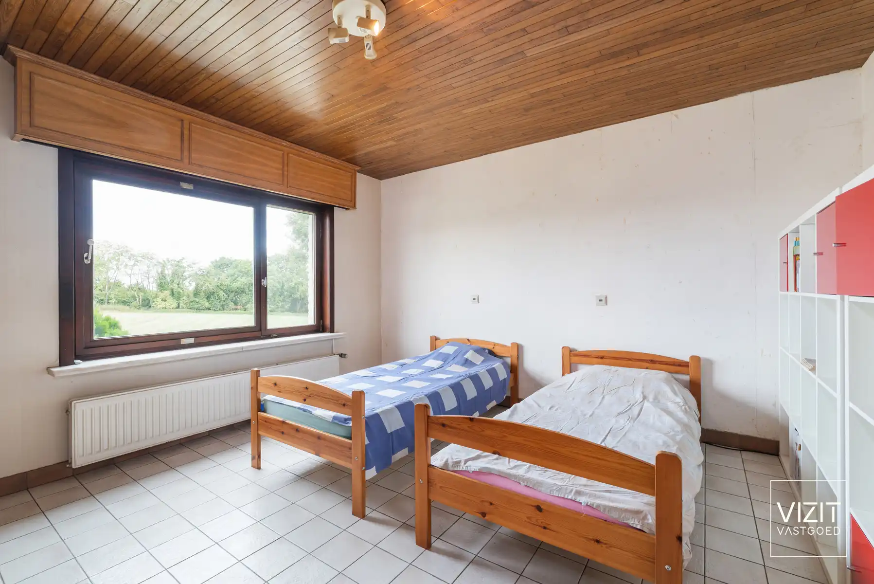 Zeer goed onderhouden villa met open zicht! foto 13