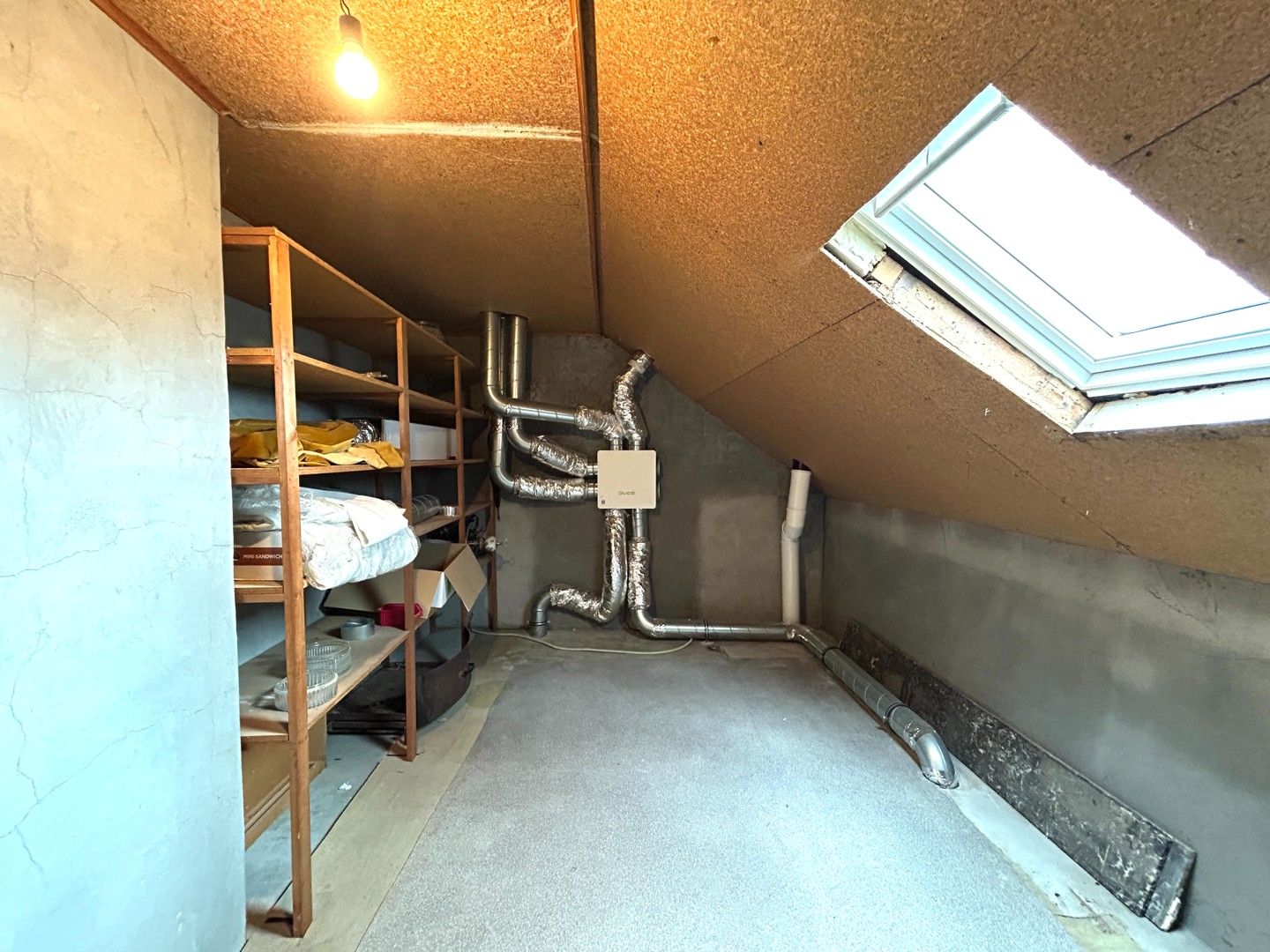 Recent gerenoveerde halfopen bebouwing met 4 kamers te Marialoop (Meulebeke)! foto 19