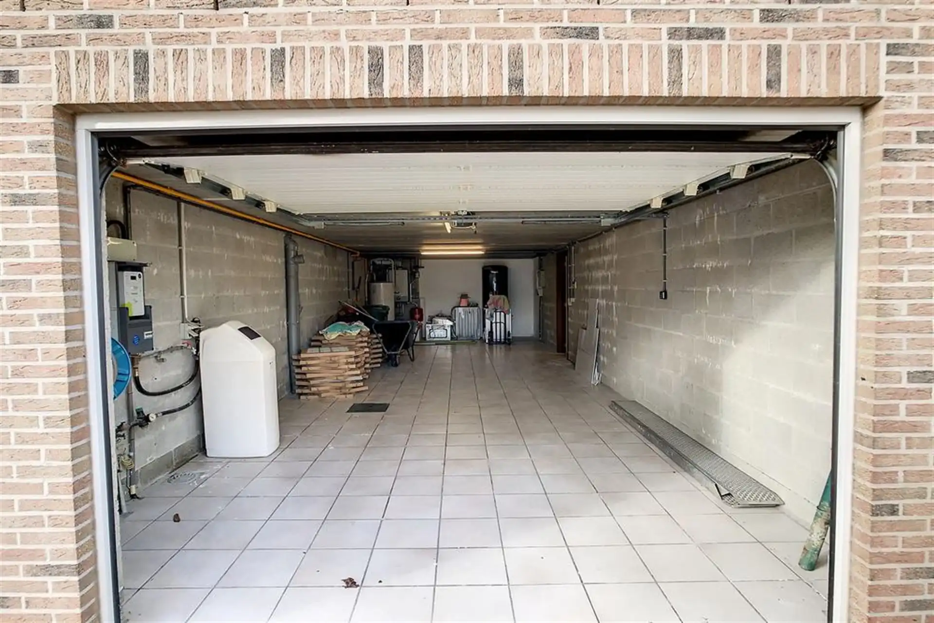 Villa met mooie tuin in rustige straat foto 29