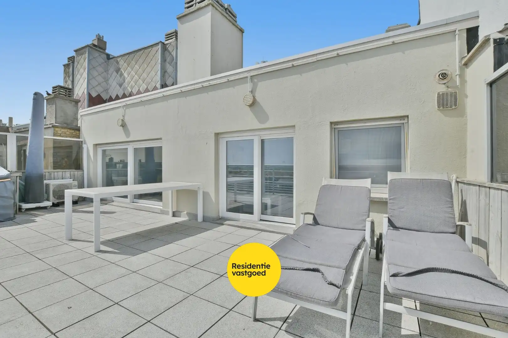 Uniek dakappartement met zonnige ligging en indrukwekkende vergezichten te Wenduine!  foto 4