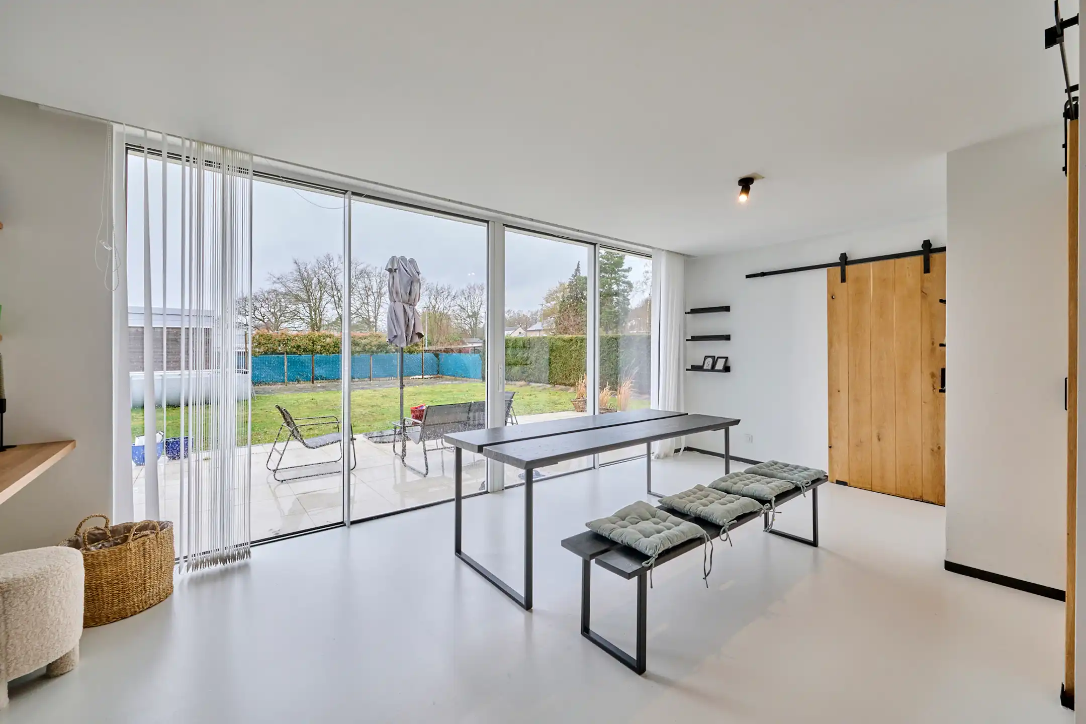 Prachtig vernieuwde villa op een rustige ligging in Genk foto 10