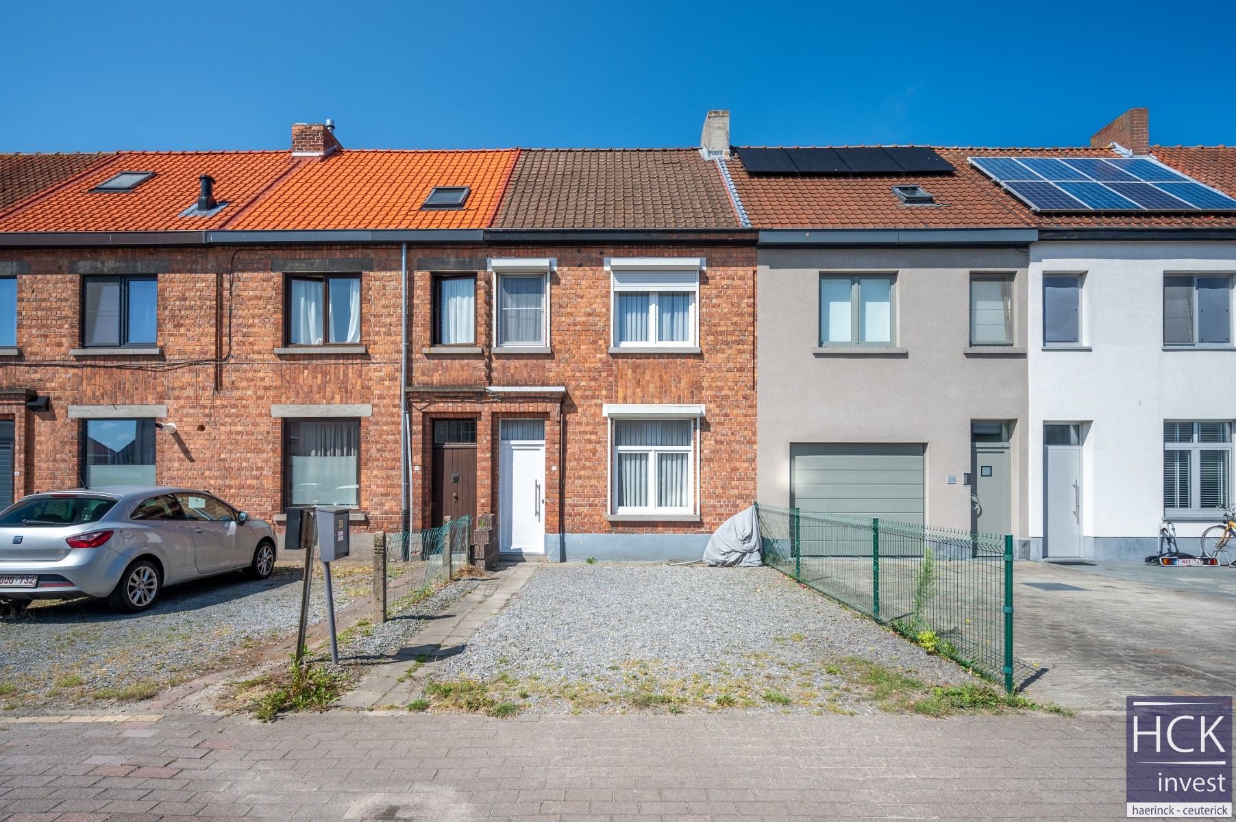 DEINZE - Centraal gelegen woning met tuin in centrum Deinze foto 1