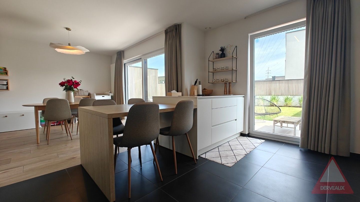 Roeselare – Instapklare halfopen nieuwbouwwoning met tuin en oprit foto 9
