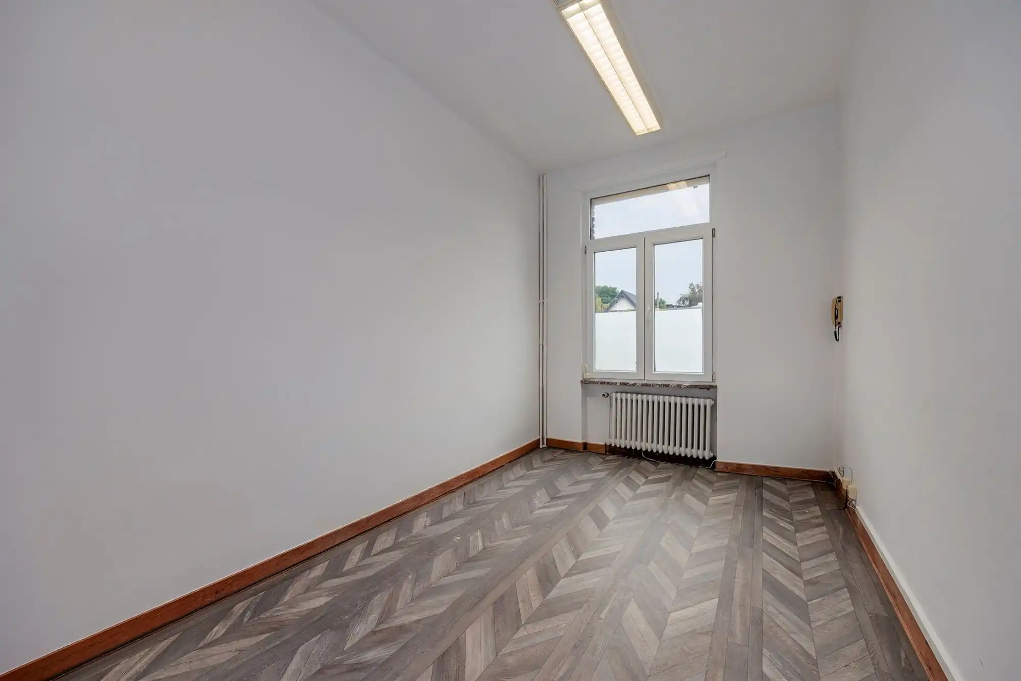 Ruime woning met veelzijdige praktijkruimtes foto 26