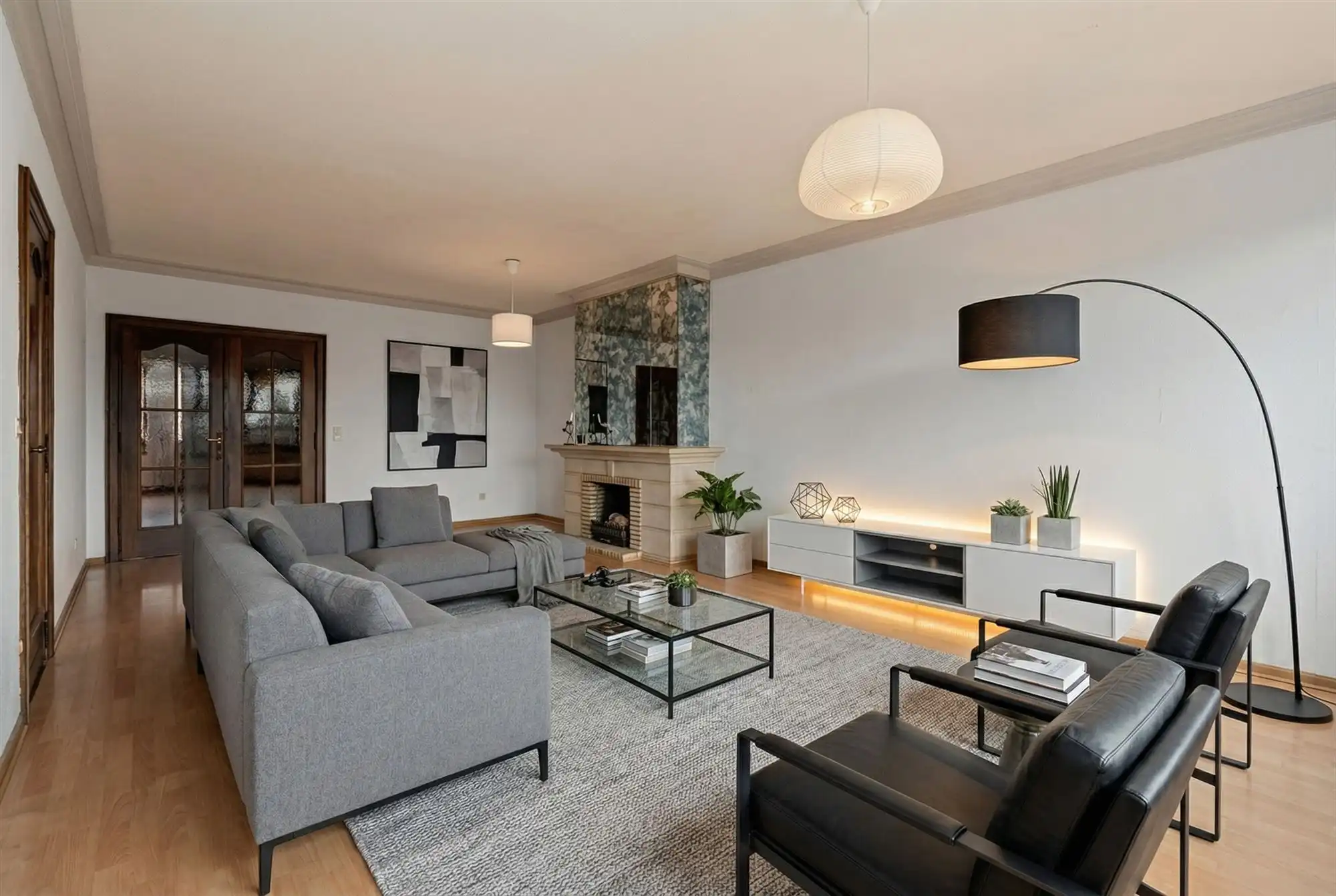 Wonen aan het water: ruim appartement met 2 slaapkamers, 2 terrassen en autostaanplaats foto 5