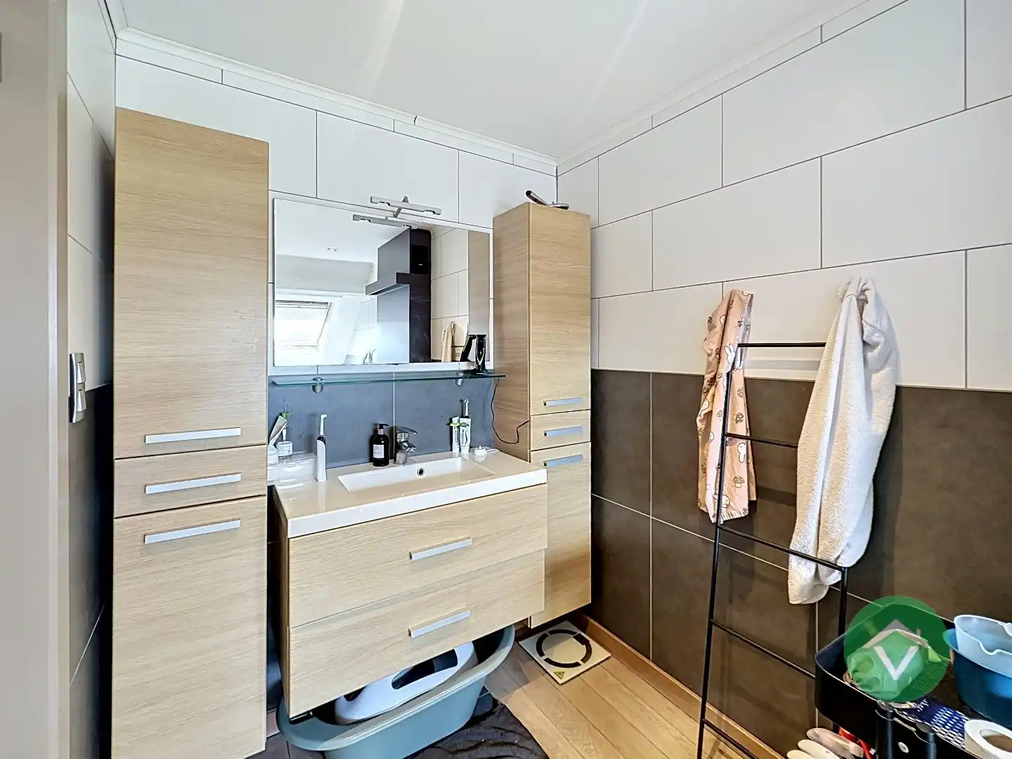 Instapklare gezinswoning met drie slaapkamers te huur in het centrum van Moere foto 9