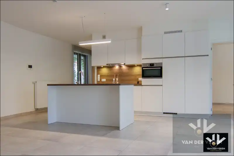 SERVICEFLAT 2 SLPK 2 BADK PAL IN CENTRUM HASSELT foto 4