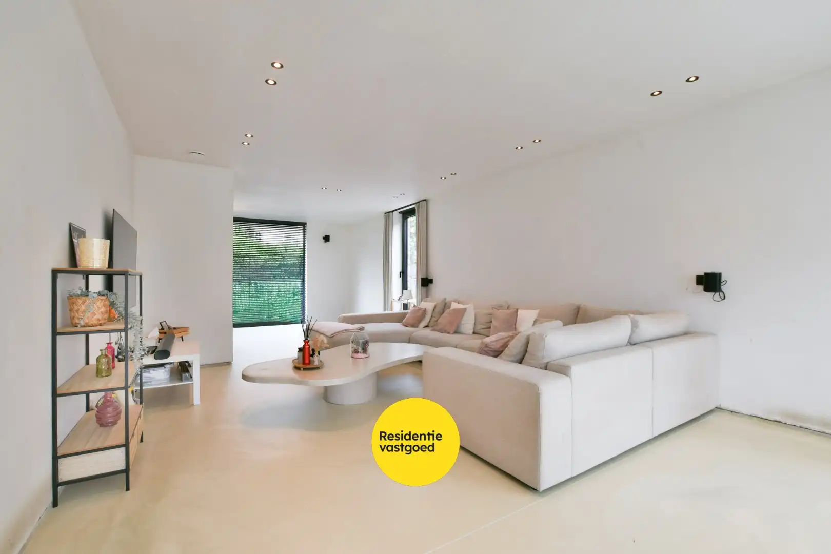 Exclusieve koppelvilla van 348 m² met 6 slaapkamers in rustige woonwijk foto 9