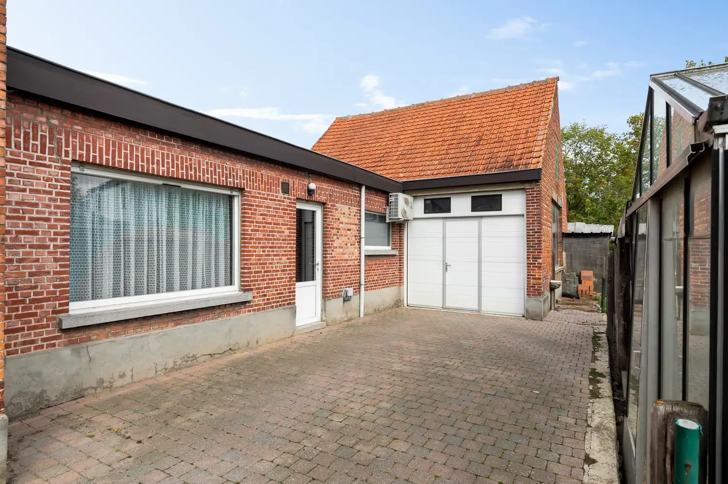 Totaal te renoveren halfopen bebouwing op goede locatie in Lier foto 19
