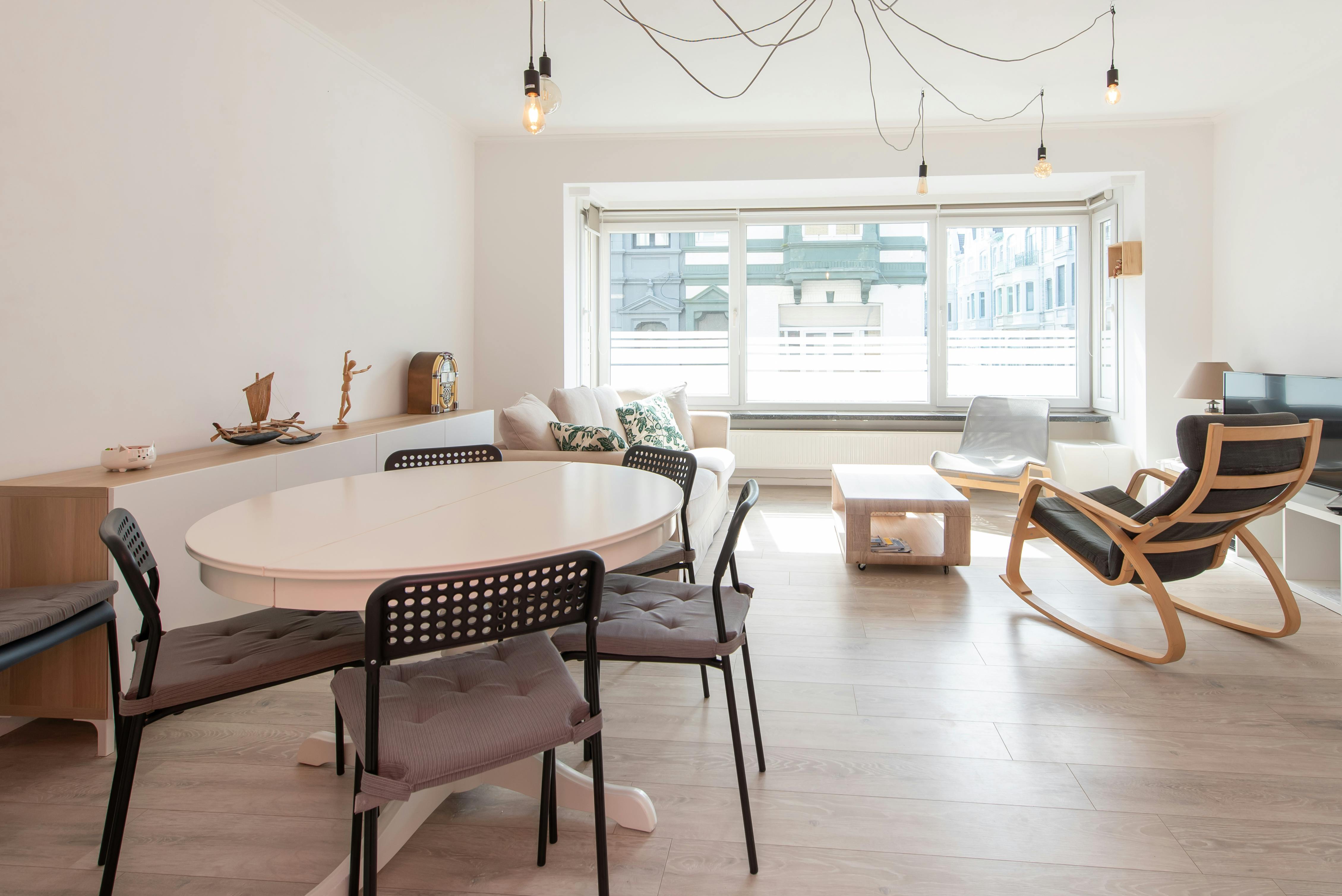 Instapklaar appartement met 2 slaapkamers te Oostende foto 5
