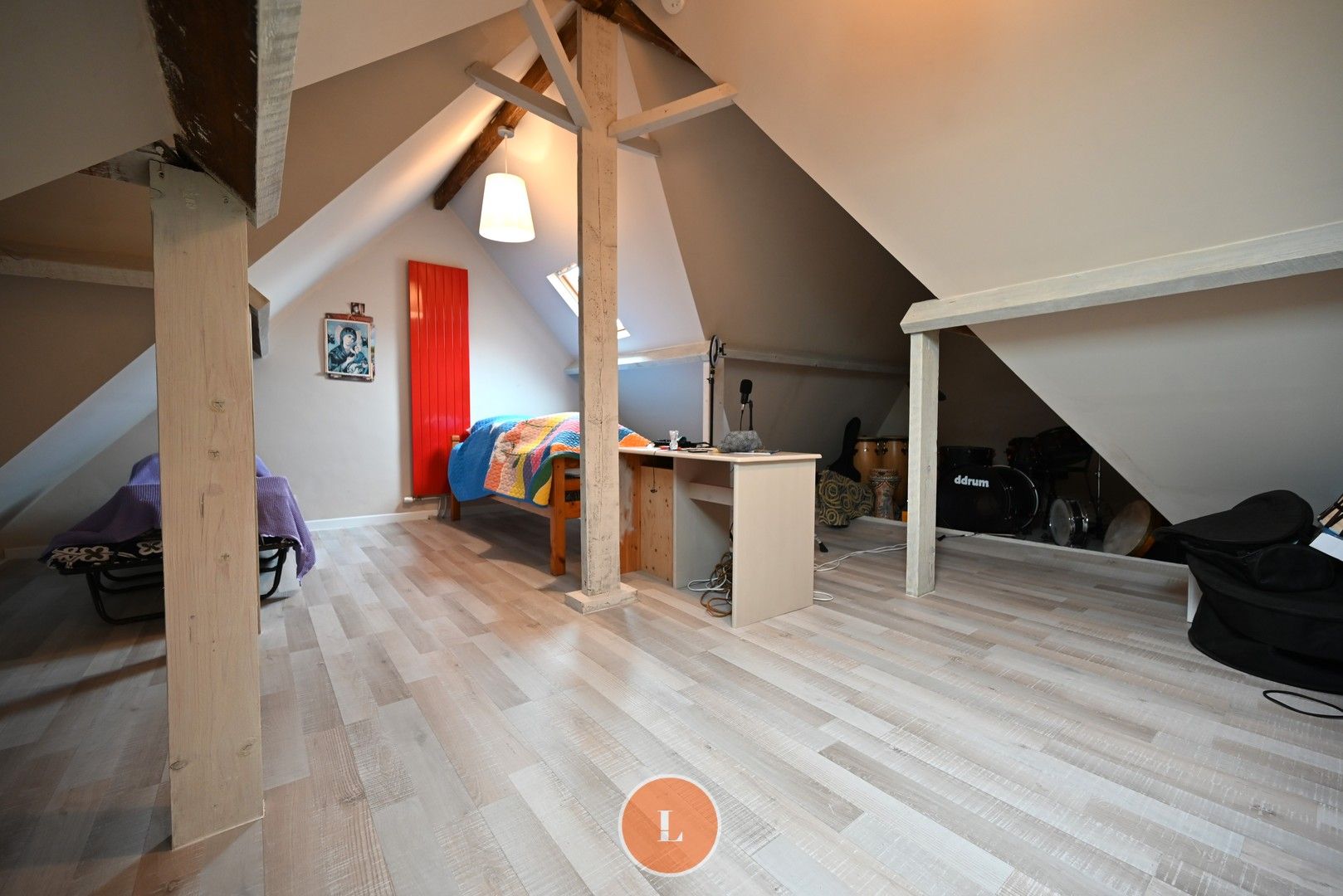 Instapklare woning met 4 slaapkamers en garage! foto 13