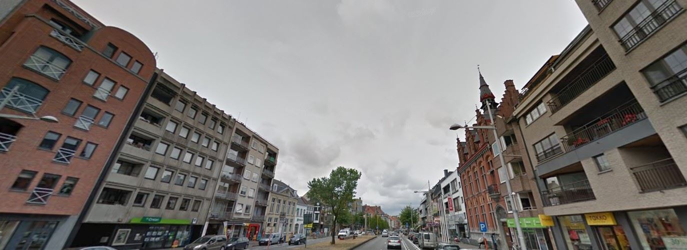 Commerciële toplocatie te huur in hartje Eeklo foto 2