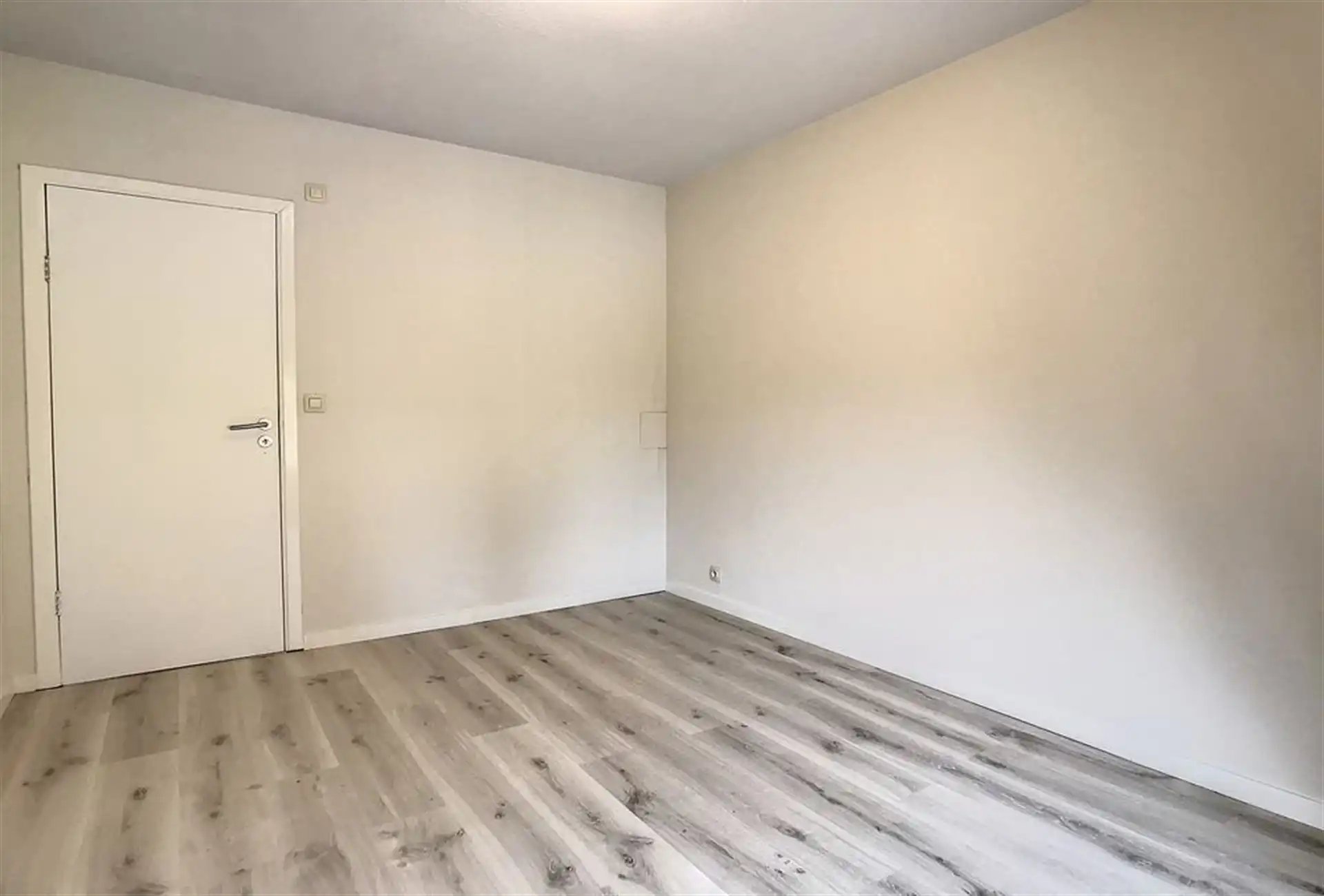 Duplex appartement op een uitstekende locatie foto 7