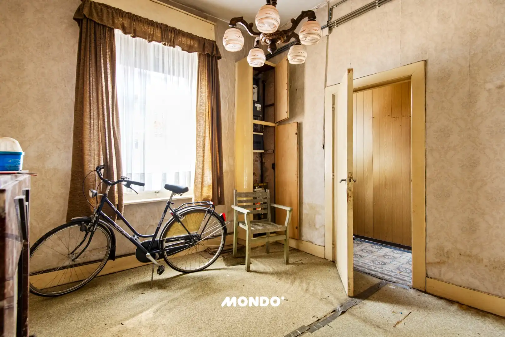 Te renoveren woning met tuin en garage op rustige ligging in Boom foto 5