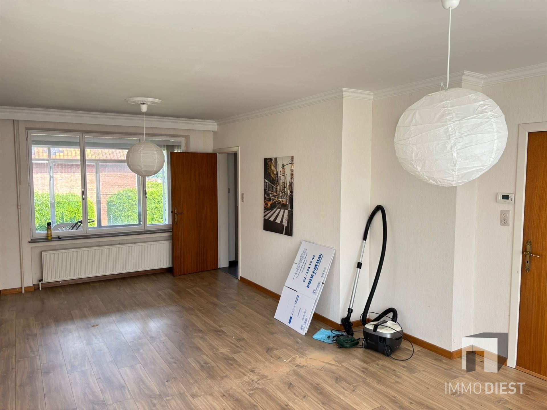 Goed gelegen woning met 3 slaapkamers, garage en tuin foto 6