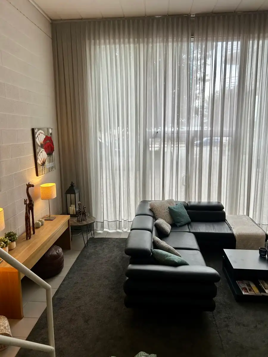 Split-level appartement met privé-ingang foto 4