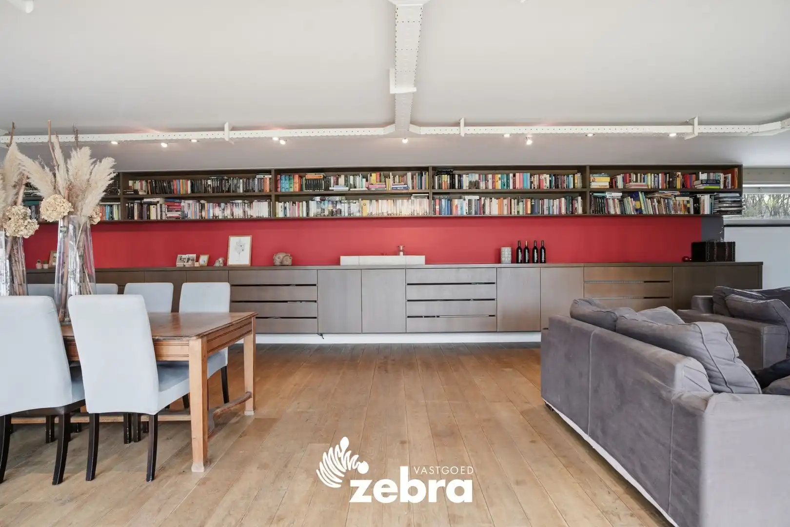 Ruime villa op een prachtig perceel van 11.110m² in groene omgeving! foto 12