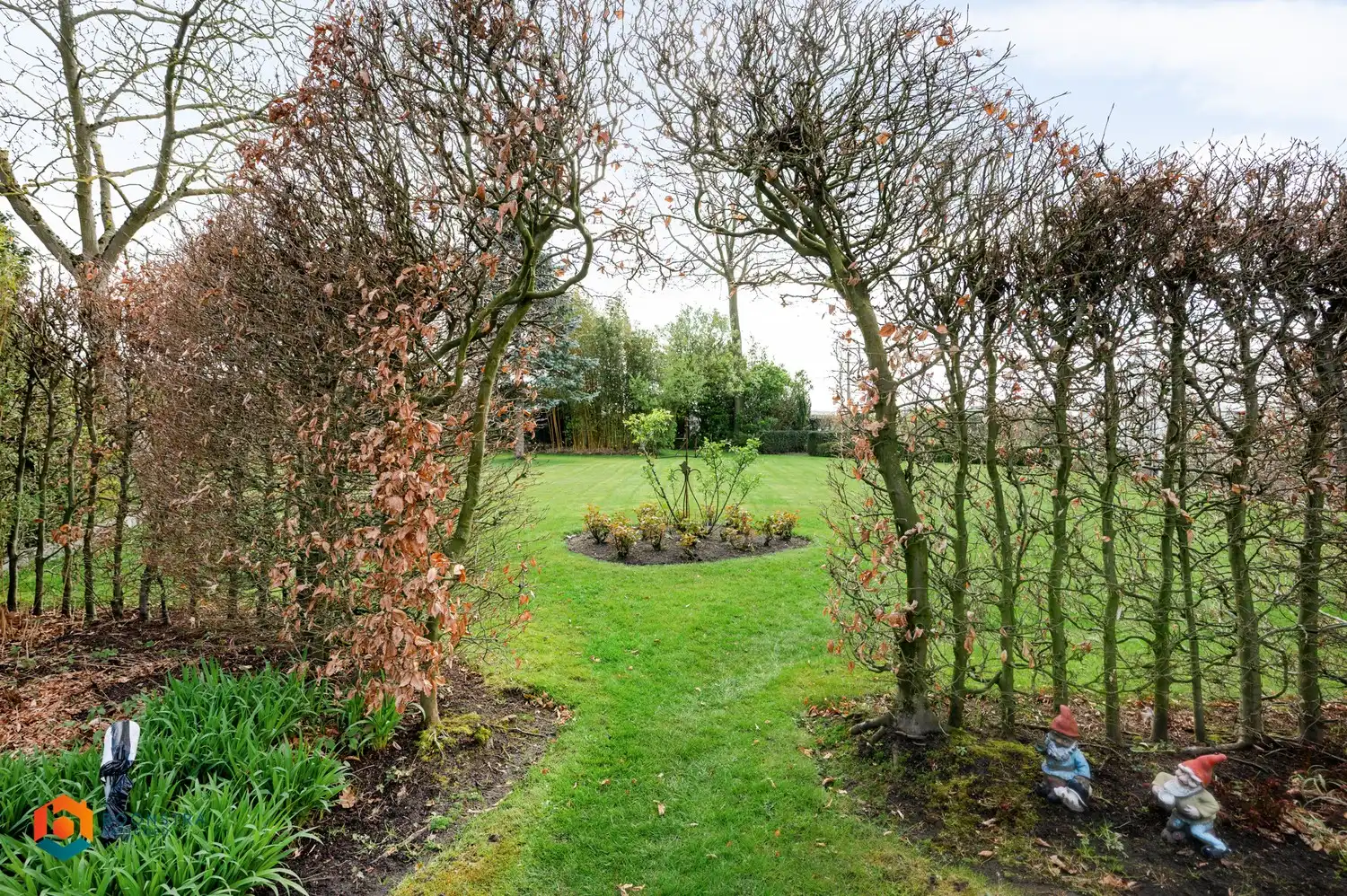 Ruime woning met 4 slpkrs, sfeervolle tuin en bijgebouw op perceel van 2206m² te Duffel foto 26