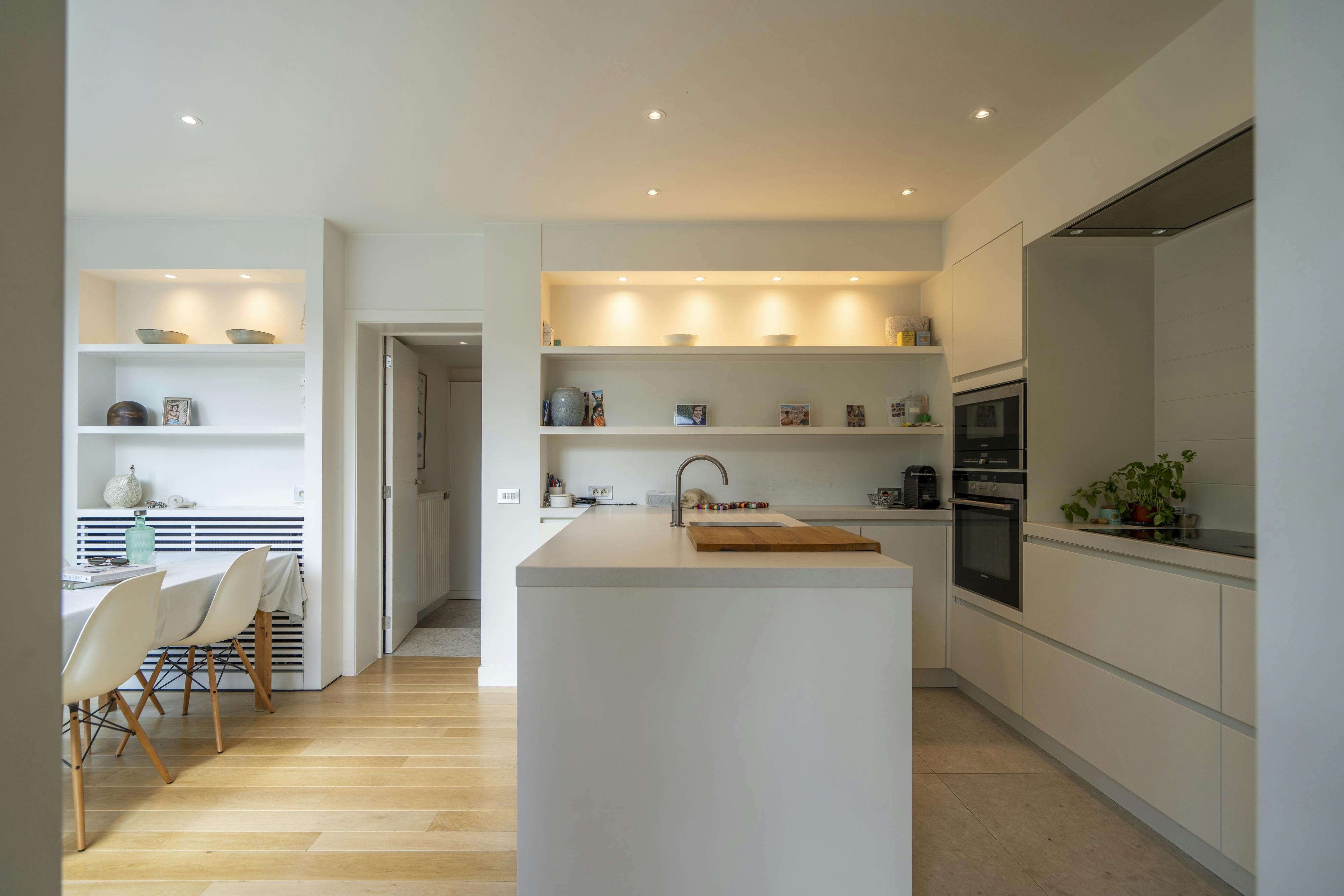 Karaktervolle villa te koop te Kortrijk foto 12