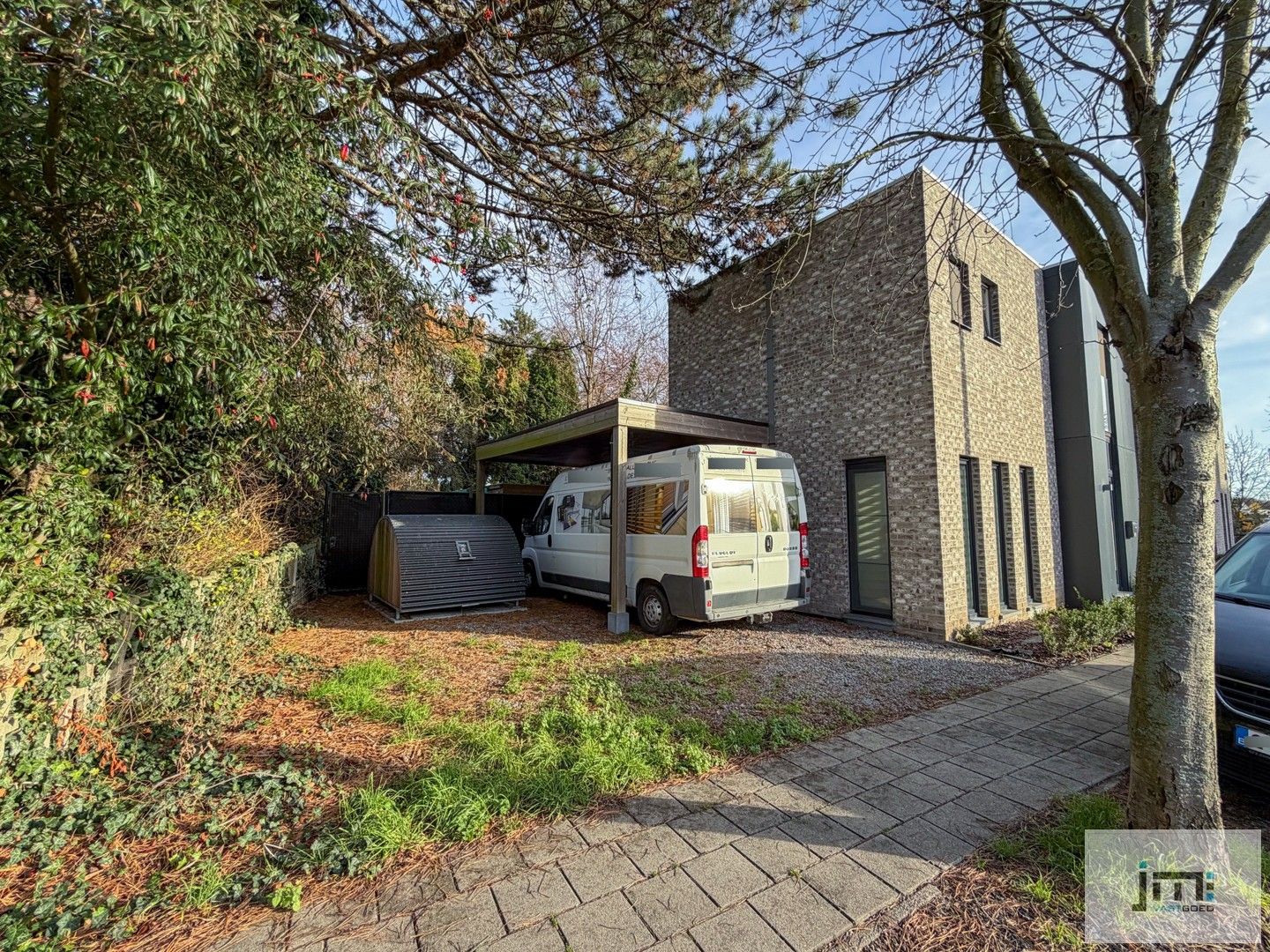 Recente woning met 3 slaapkamers en carport foto 11