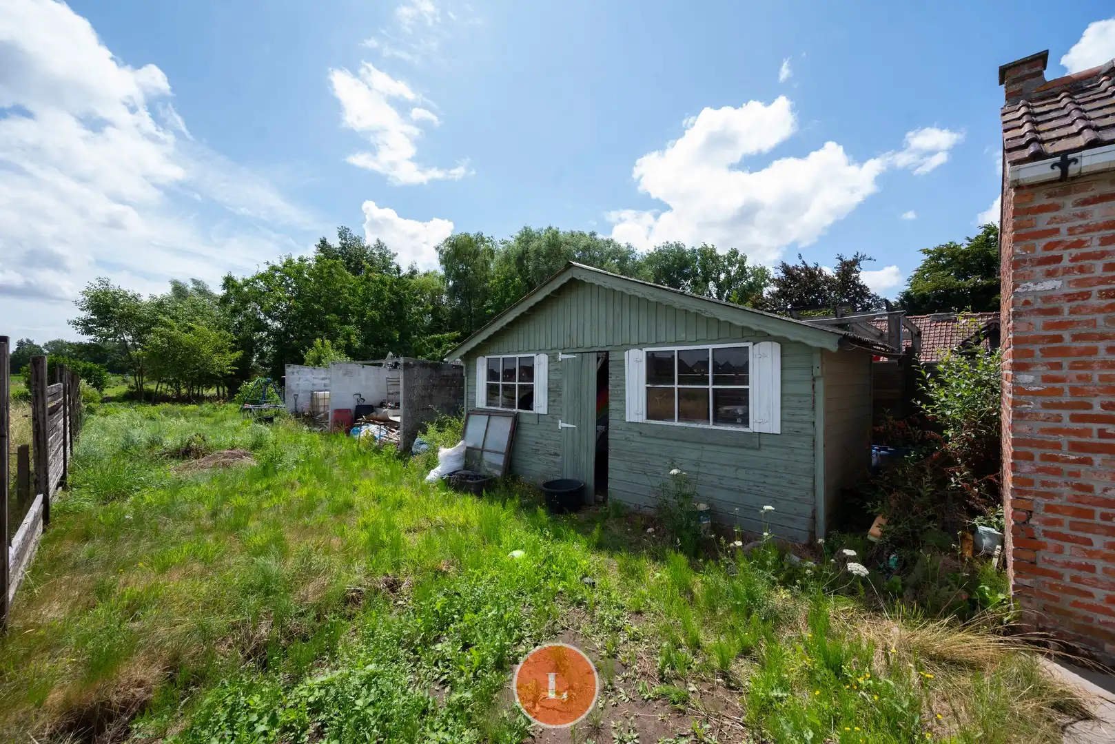 Bungalow met 2 slaapkamers, oprit en grote tuin foto 15