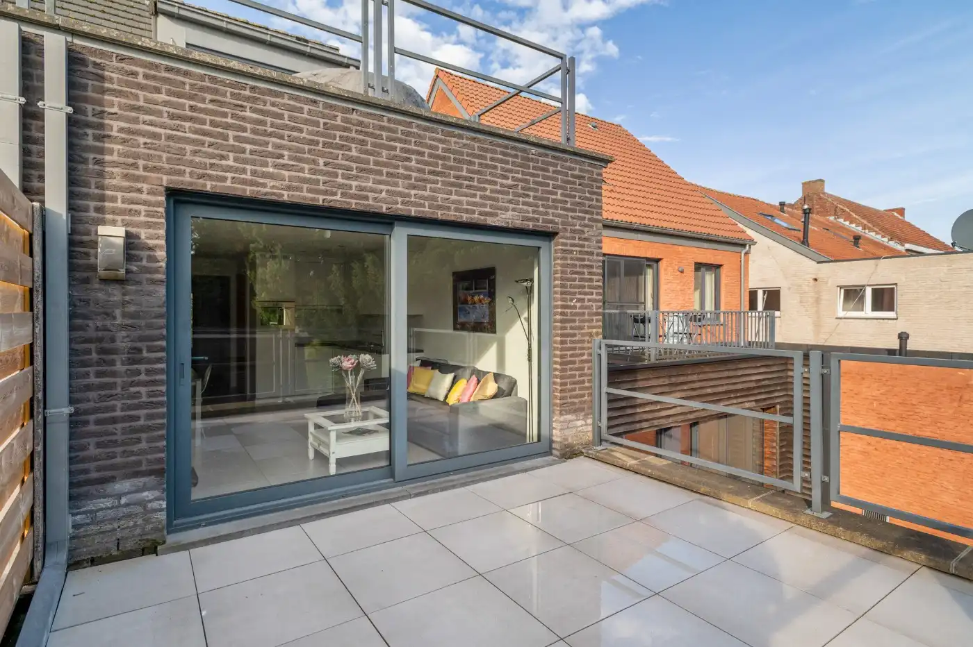 Tof instapklaar app. op 1e verd. met 1 slpk., terras en 2 autostaanplaatsen foto 19