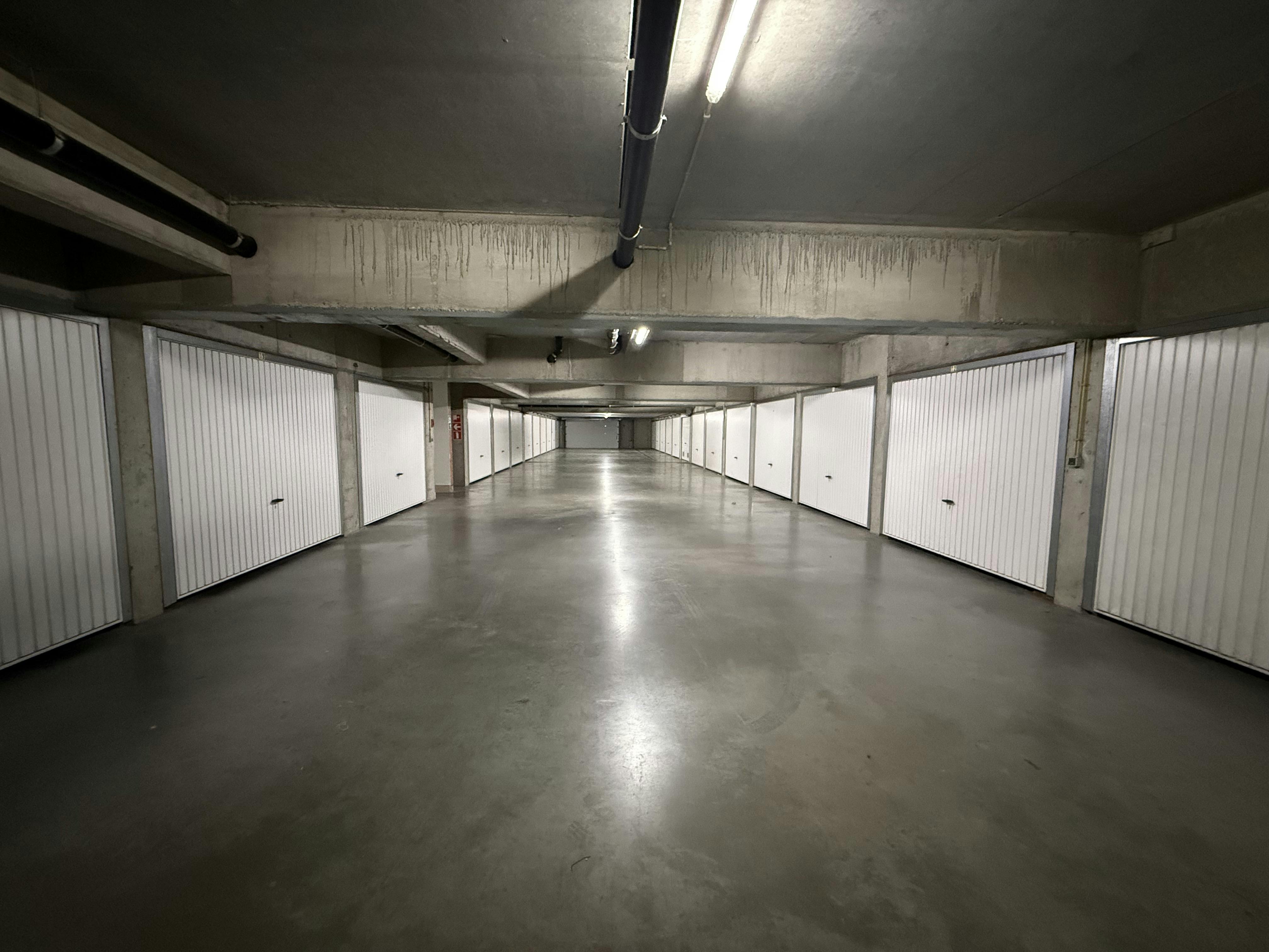 Garagebox te koop te Bredene foto 3