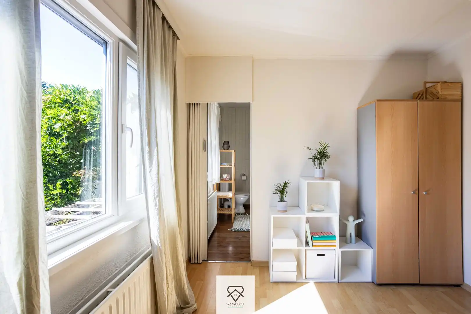 Ruime vrijstaande bungalow nabij het centrum van De Pinte foto 16