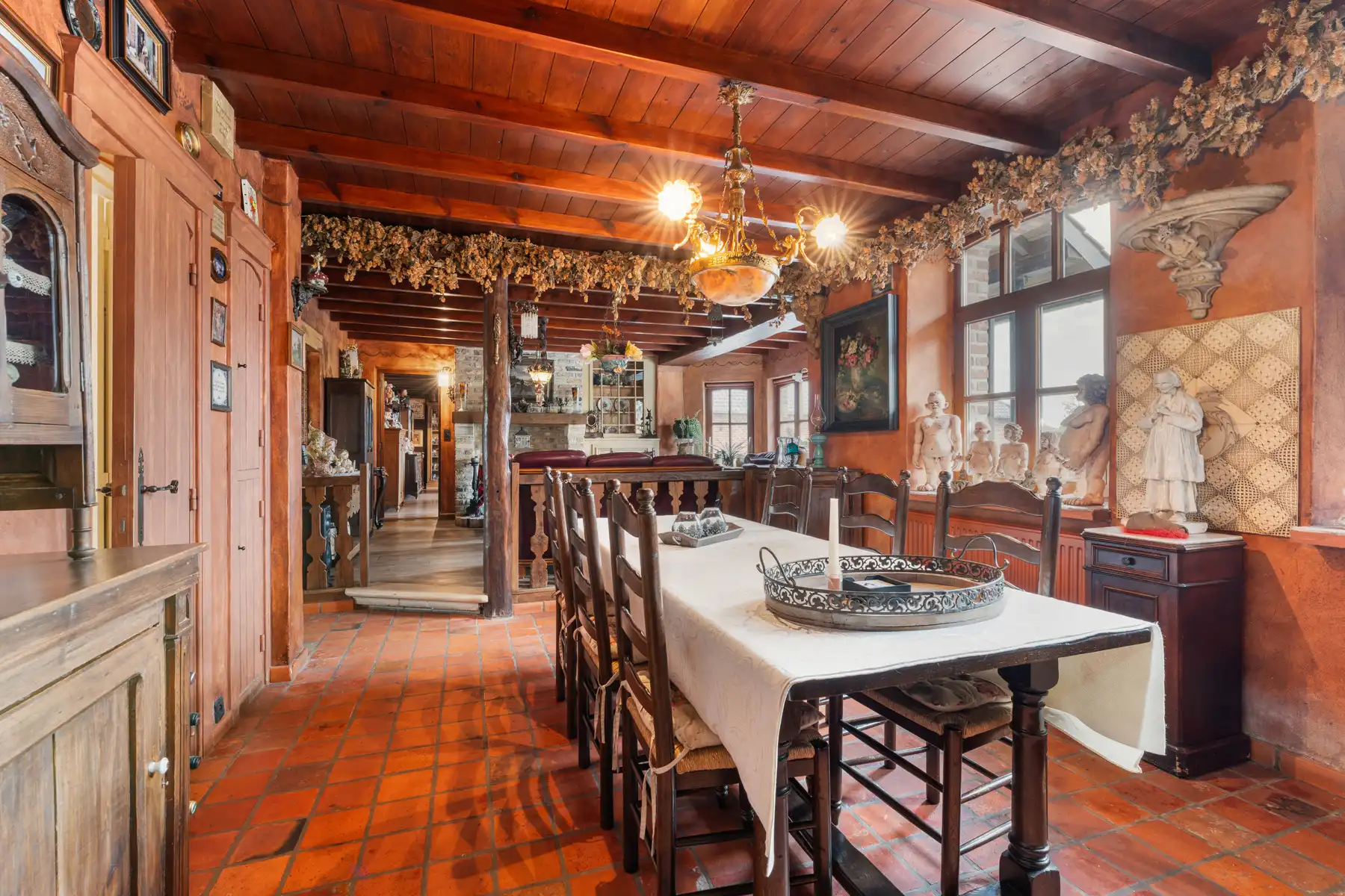 Landhuis met 2 magazijnen, rustig gelegen op 5.388 m² foto 15