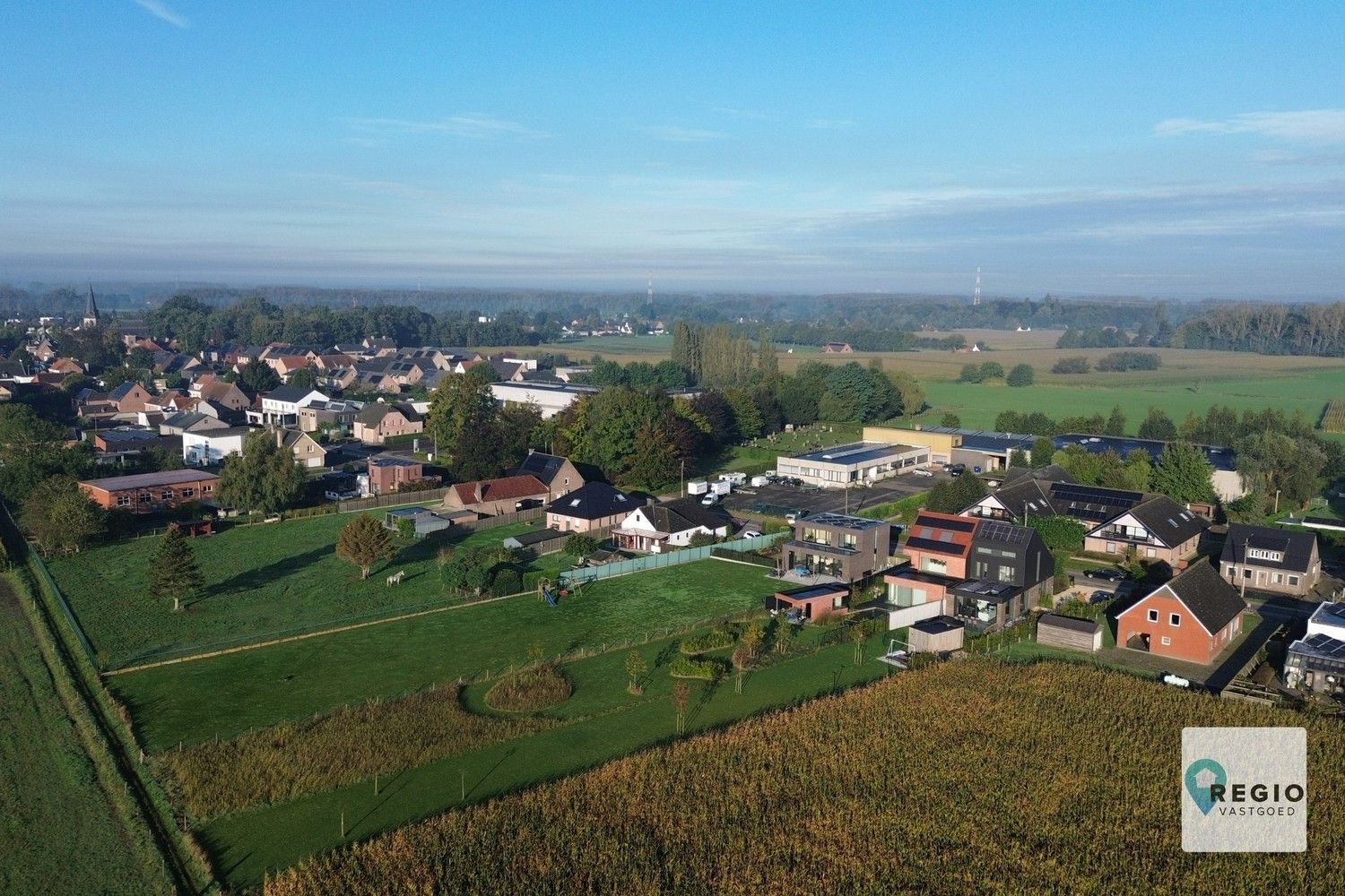 Uitzonderlijk gunstig gelegen gezinswoning met landelijk verzicht. foto 29