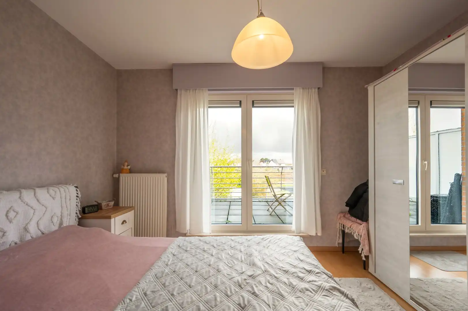 Lichtrijk appartement in het centrum van Sijsele foto 8