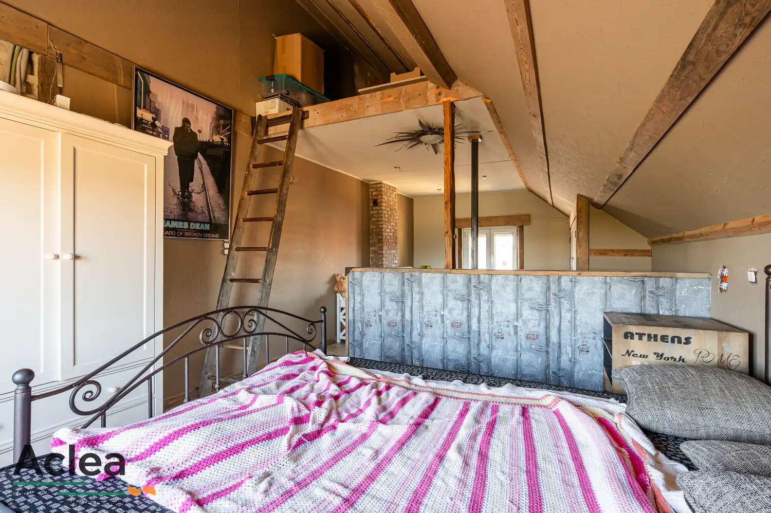 Volledig te renoveren woning met uitbreidingsmogelijkheden en open zichten foto 11