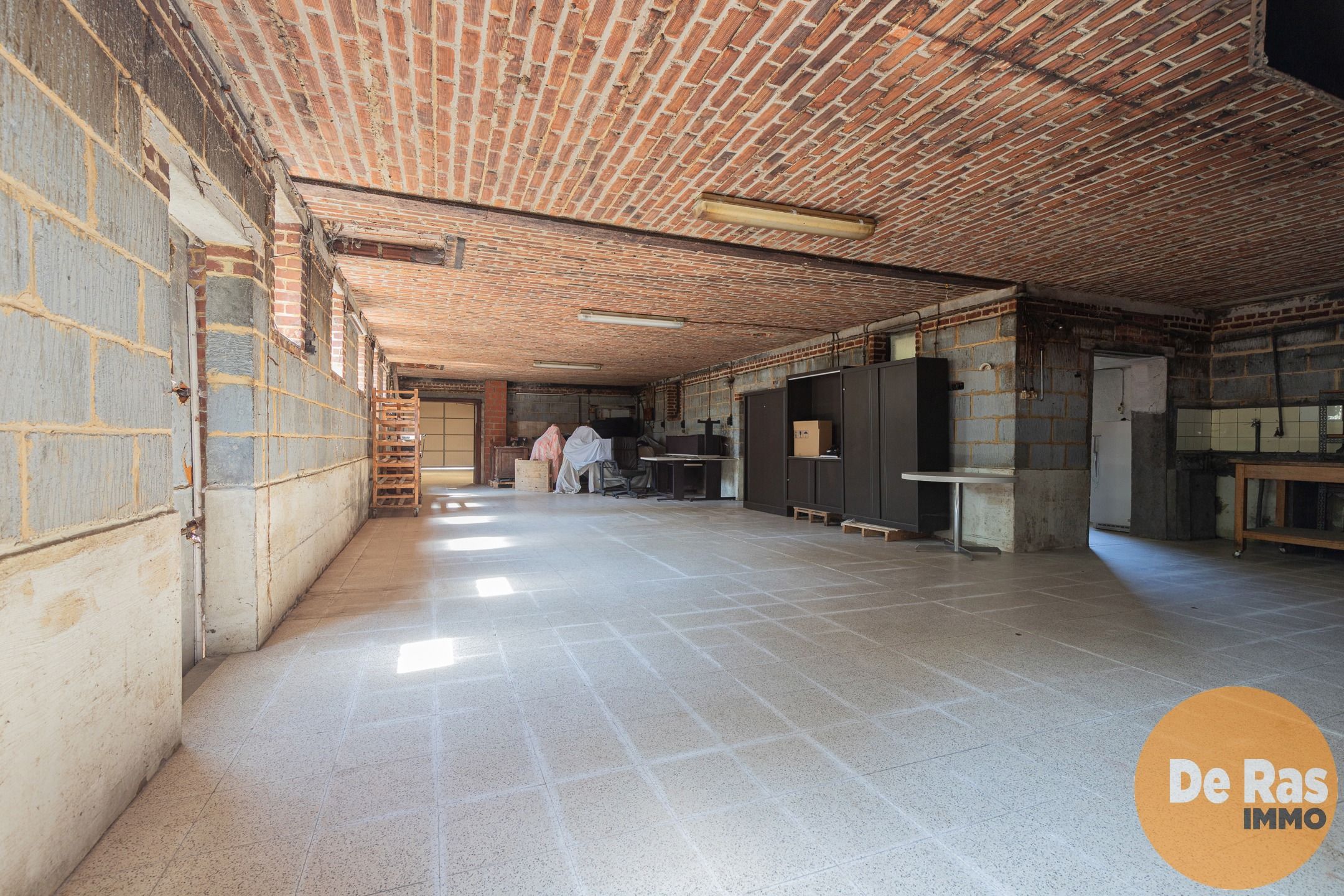 ST-L-ESSE - Ruime burgerwoning met achterliggende ateliers foto 22
