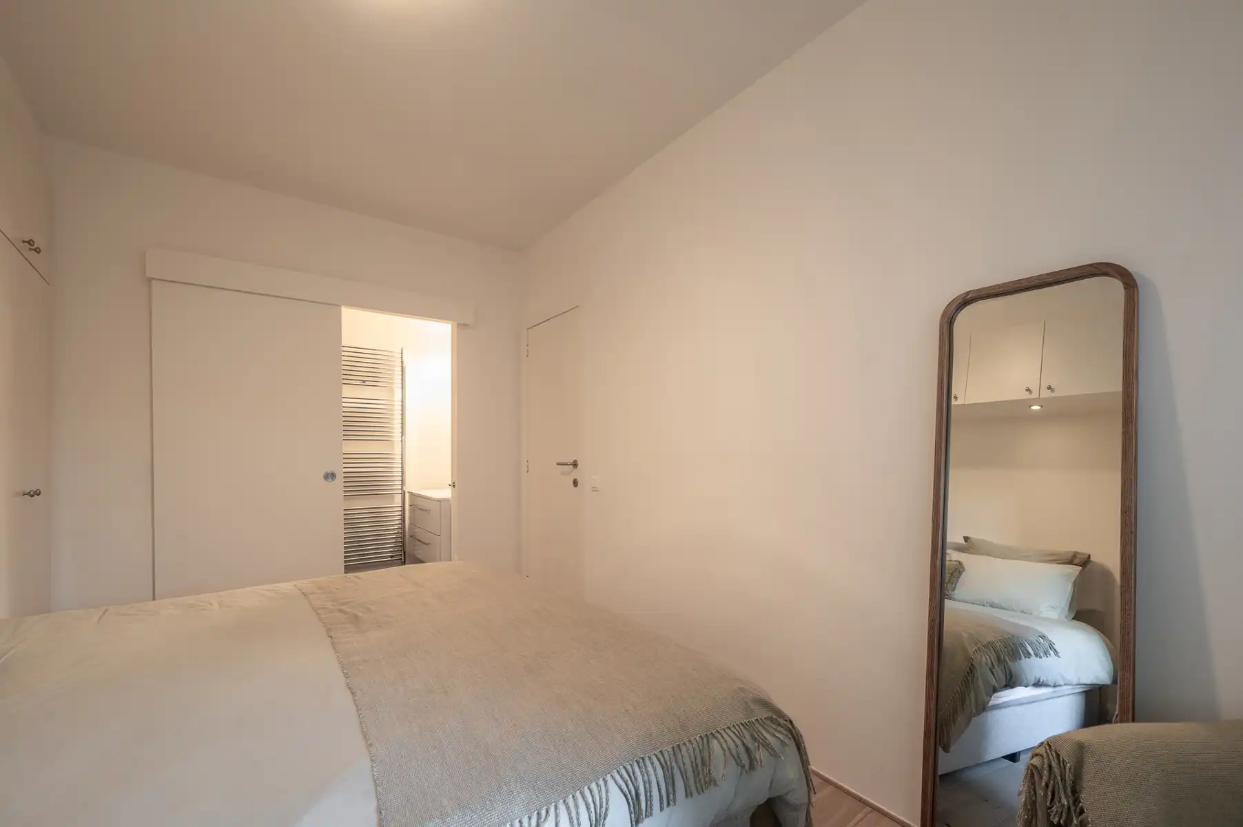 Appartement met ruime gevelbreedte en terras in hartje Zoute! foto 7