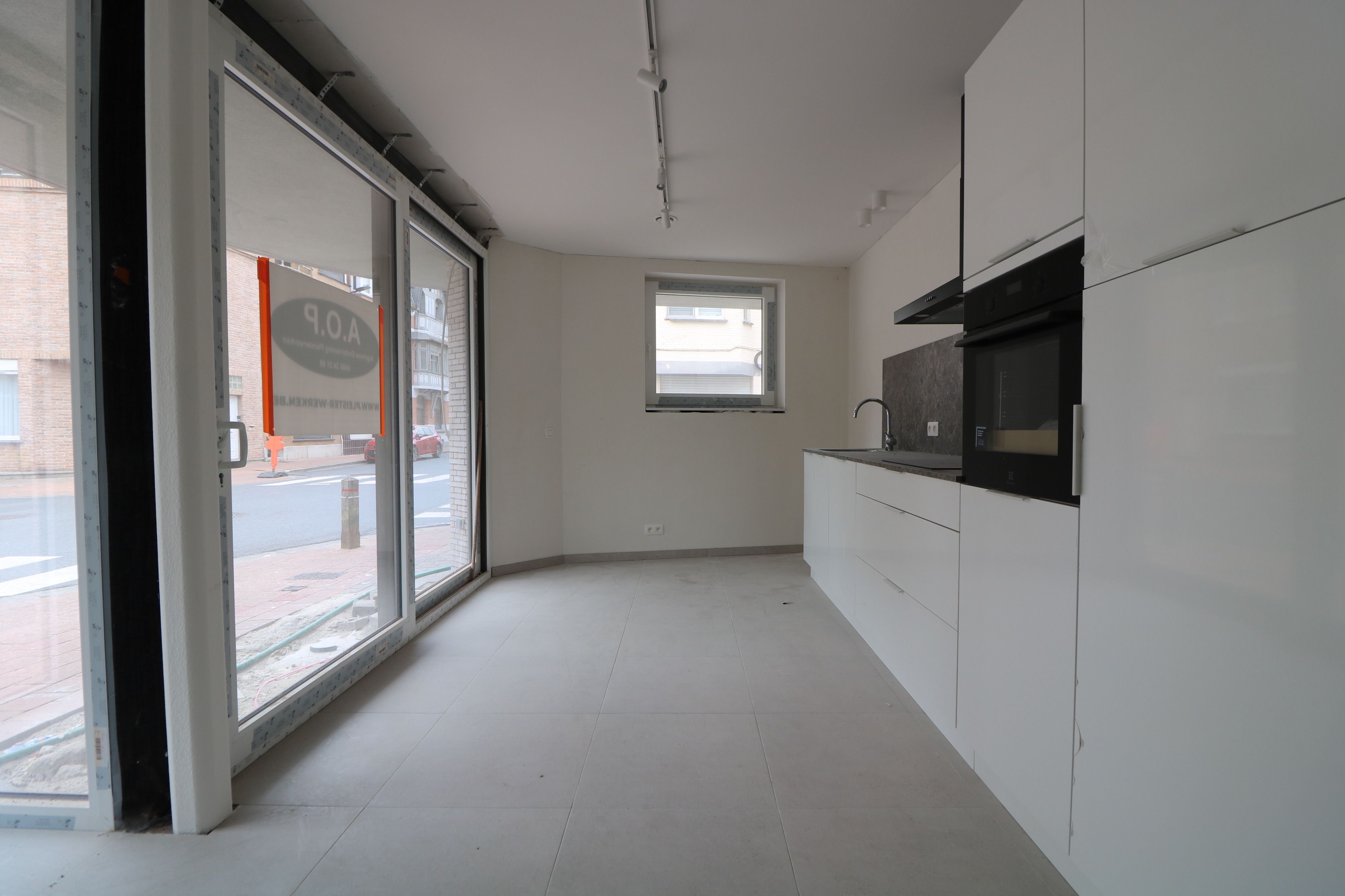 Nieuwbouwappartement met 1 slaapkamer in het centrum van Blankenberge. foto {{pictureIndex}}