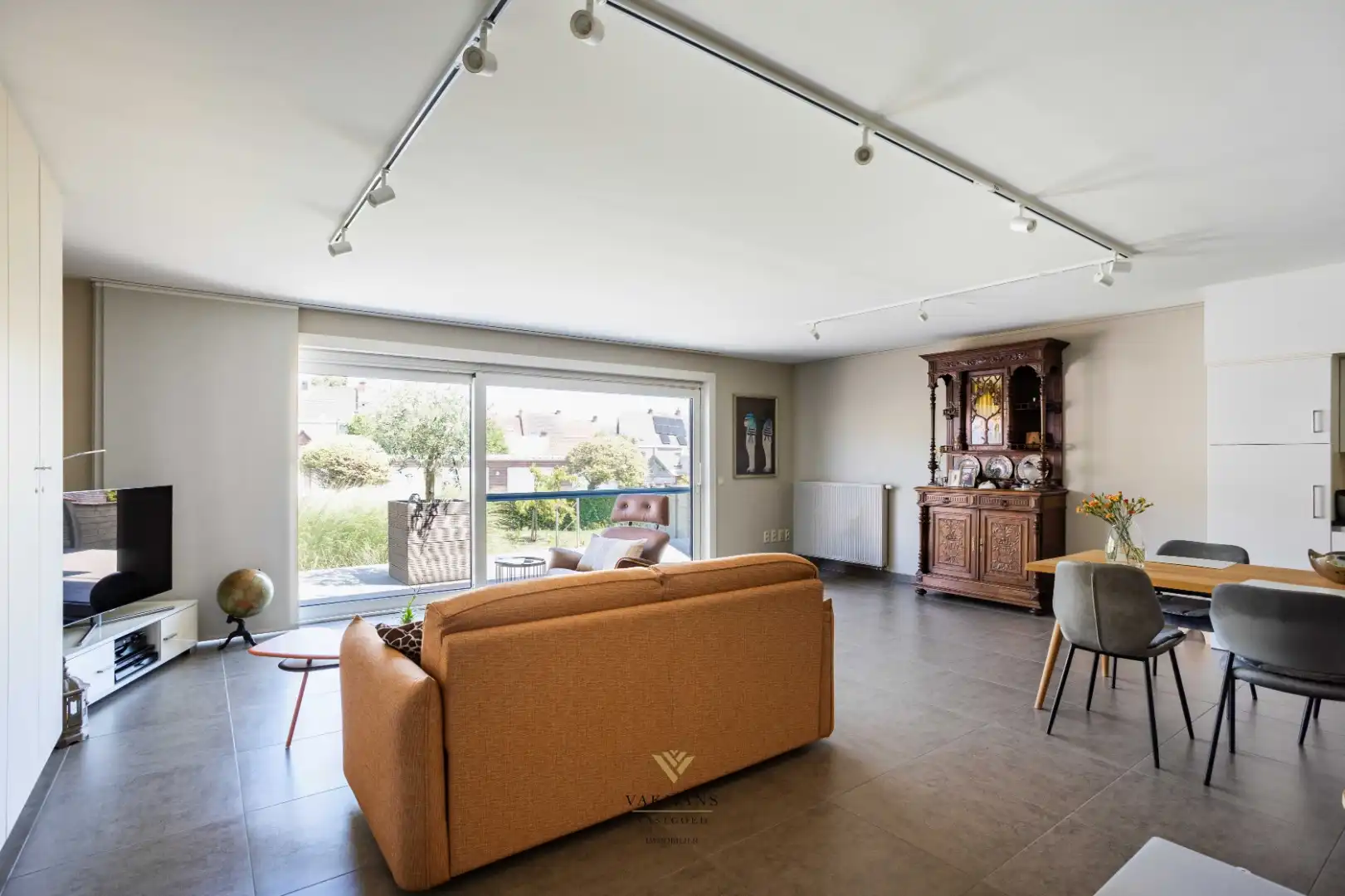 Gelijkvloers appartement met tuin foto 5