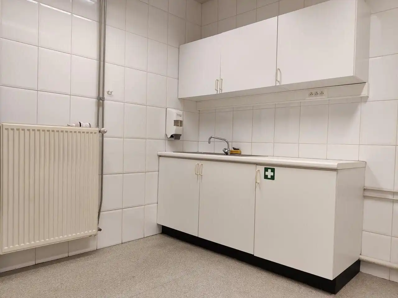 GOED GELEGEN HANDELSRUIMTE MOL foto 5